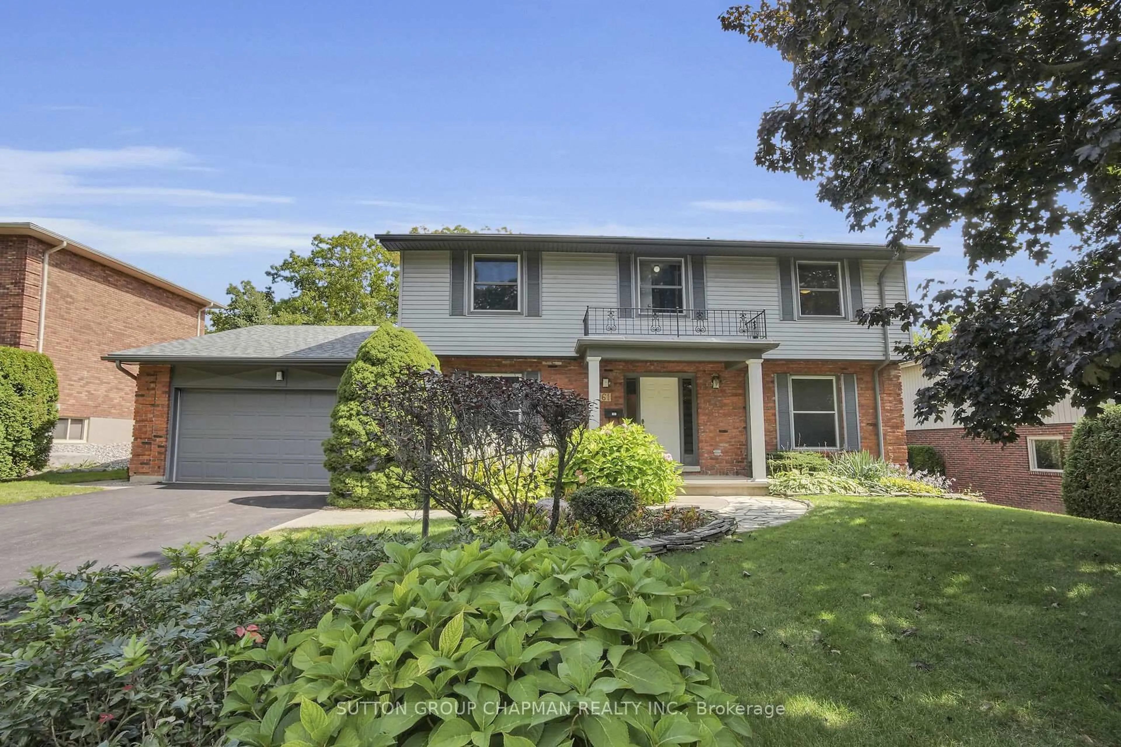 Home with brick exterior material, street for 61 Hampton Cres, London North Ontario N6H 2P1