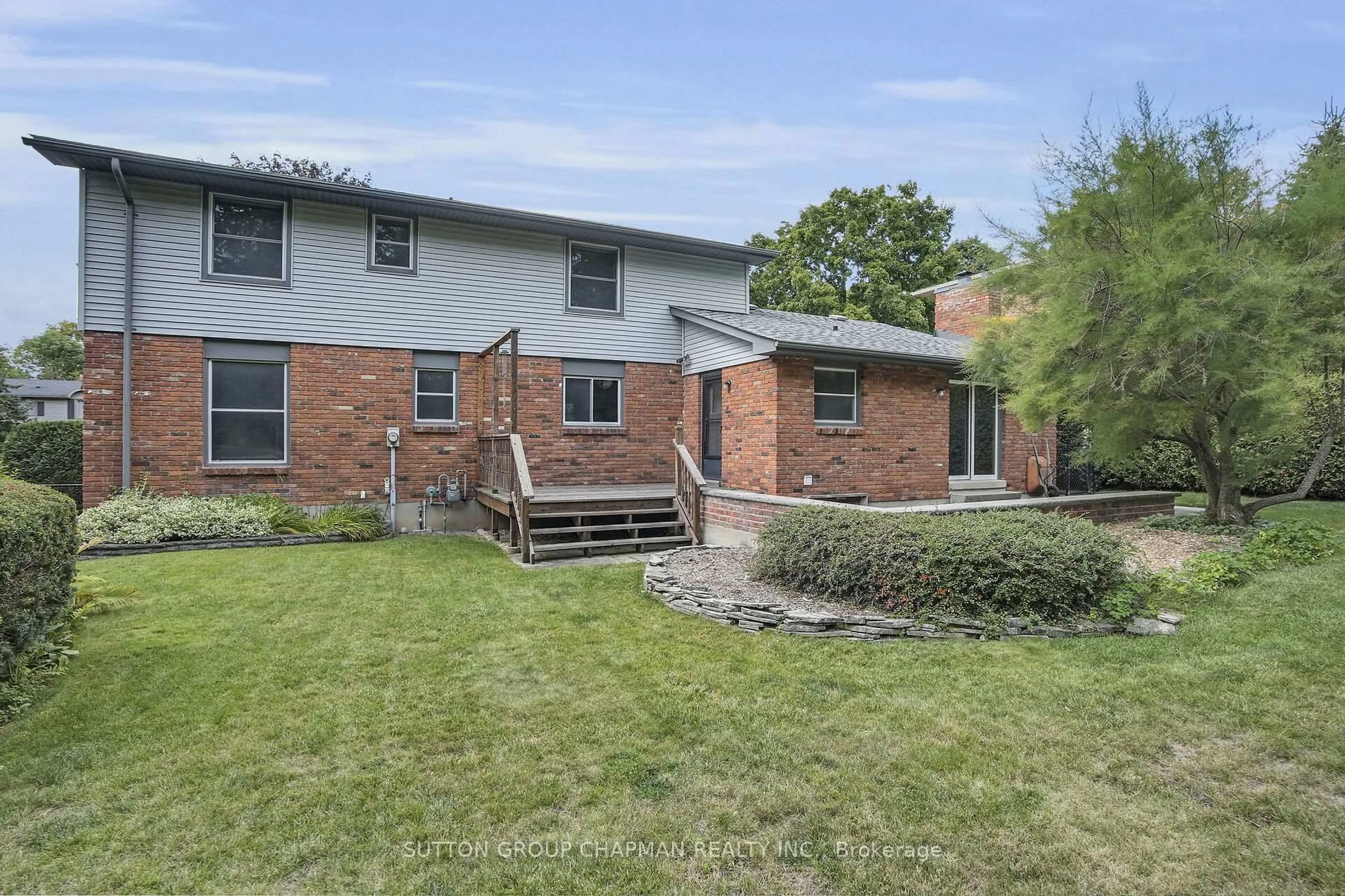 Home with brick exterior material, street for 61 Hampton Cres, London North Ontario N6H 2P1
