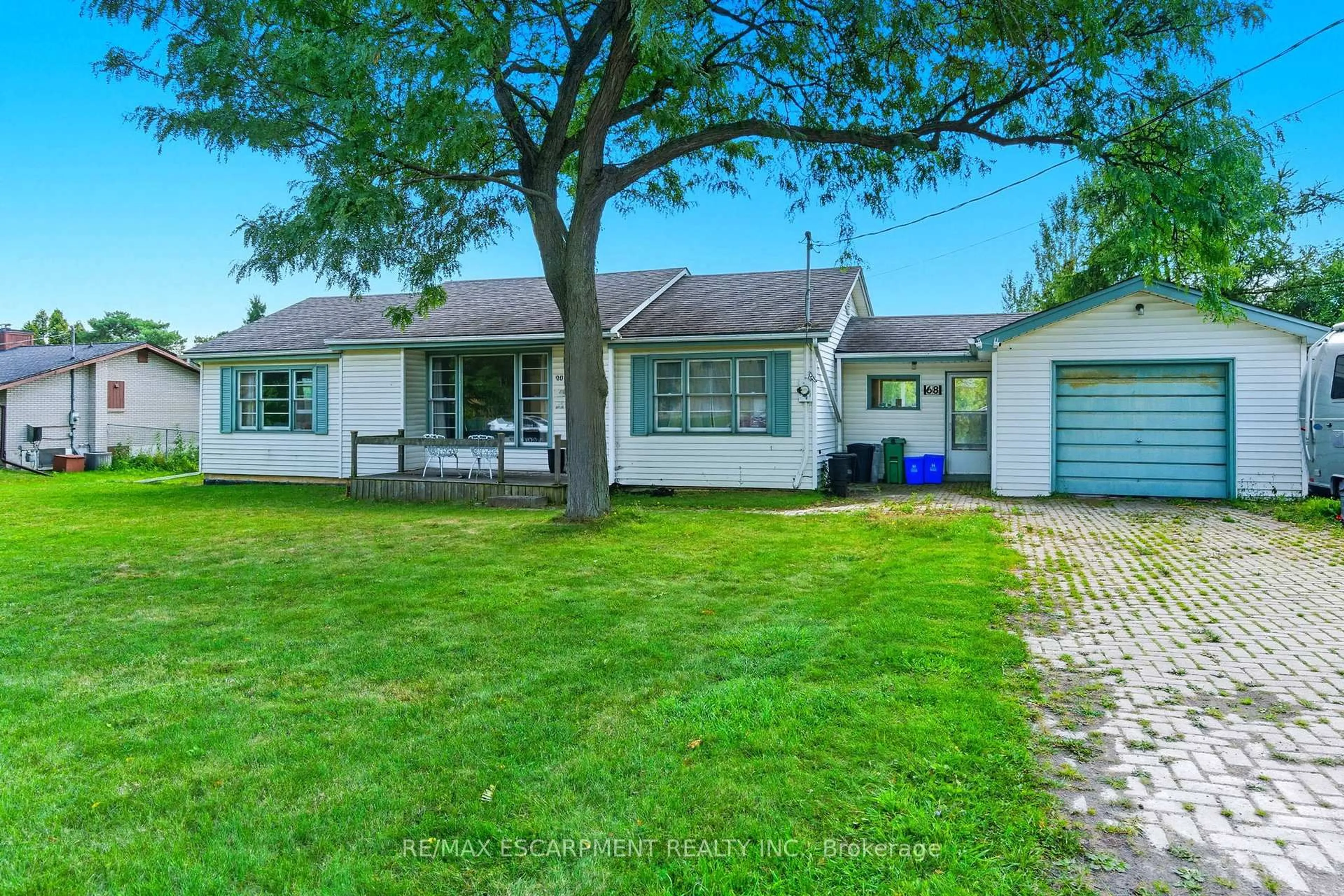 A pic from outside/outdoor area/front of a property/back of a property/a pic from drone, street for 68 Atkinson Blvd, Hamilton Ontario L9H 7A7