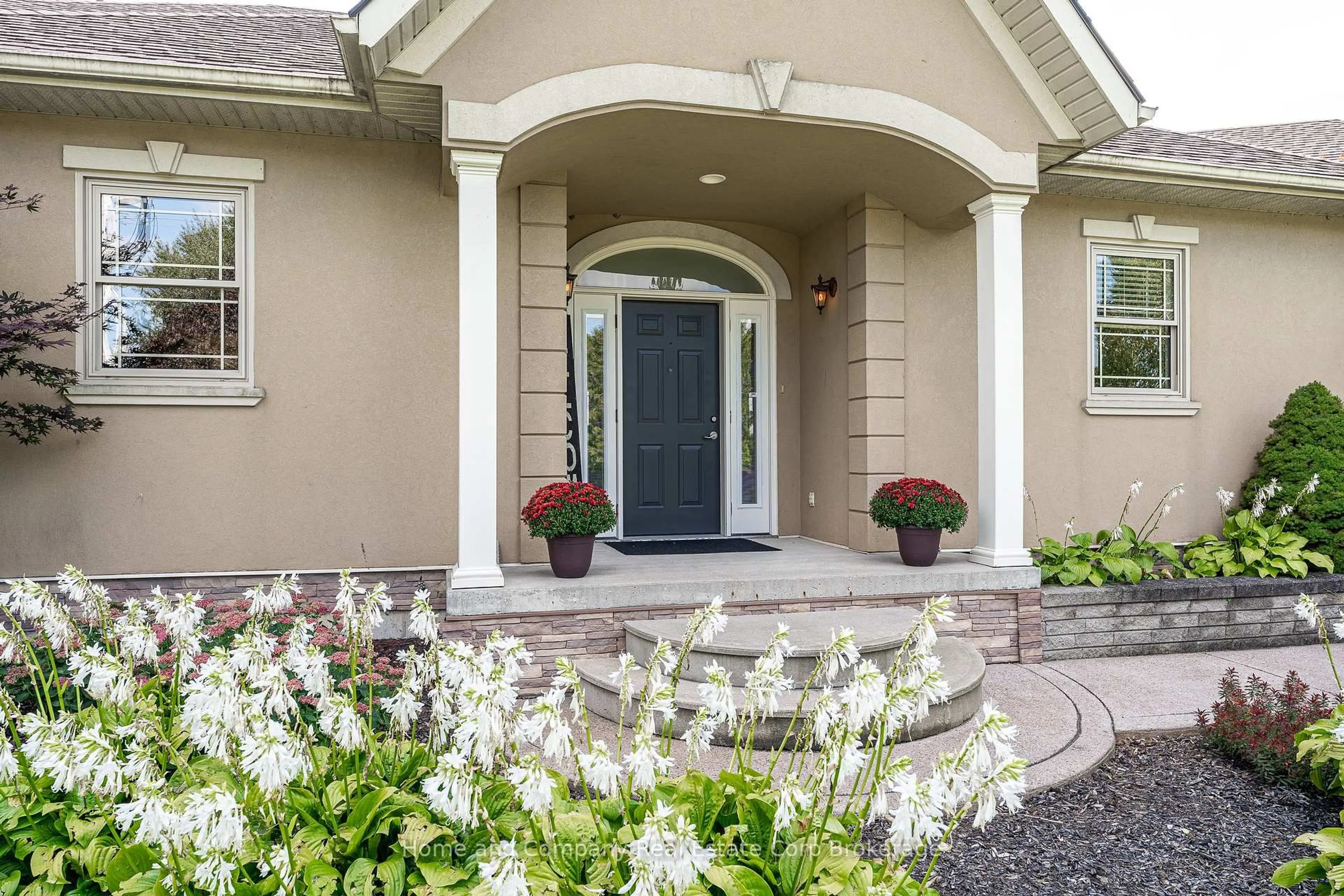 Indoor entryway for 6055 Fischer Rd, West Perth Ontario N0K 1N0