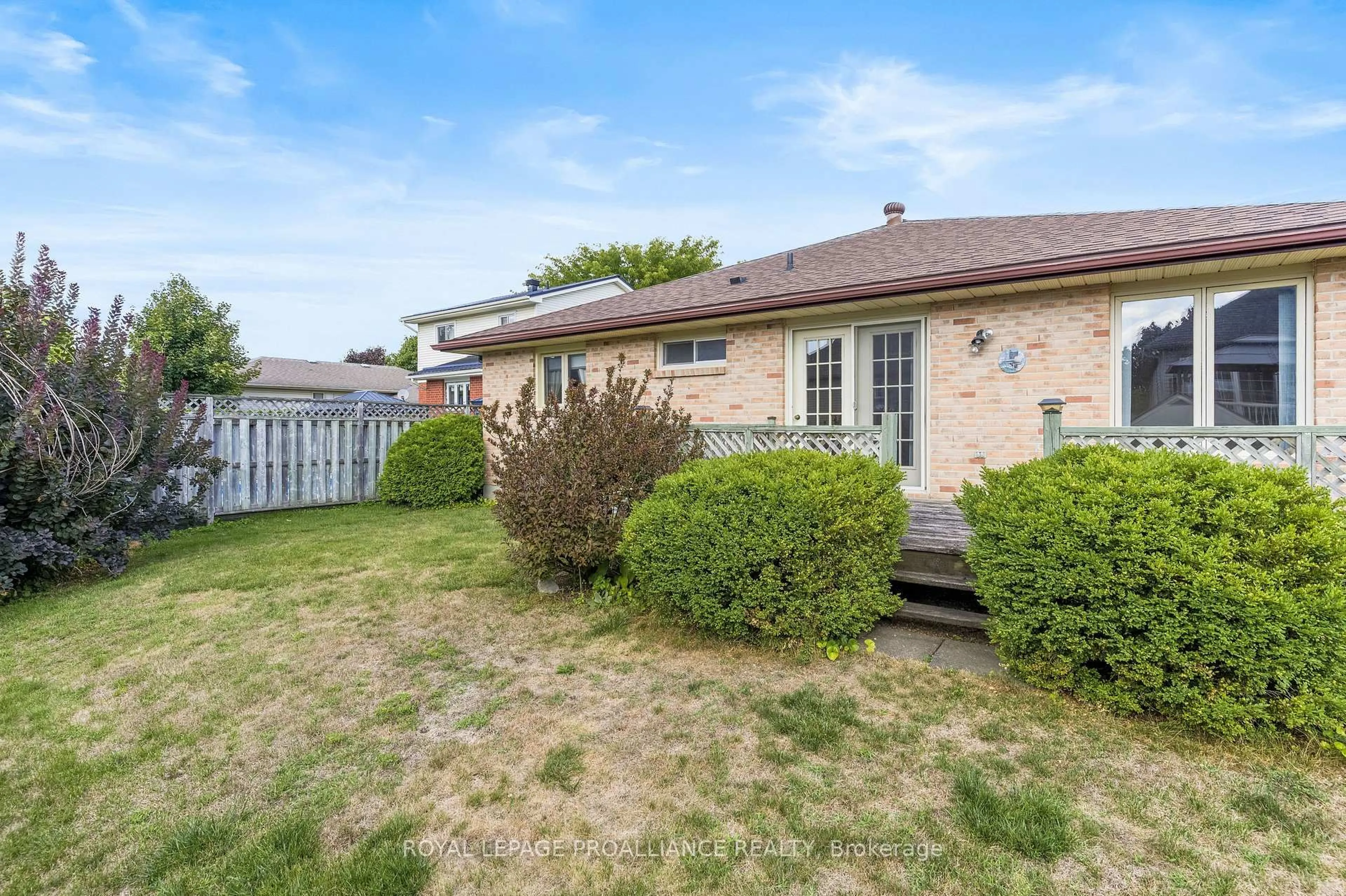 Unknown for 208 Beley St, Brockville Ontario K6V 6Z8