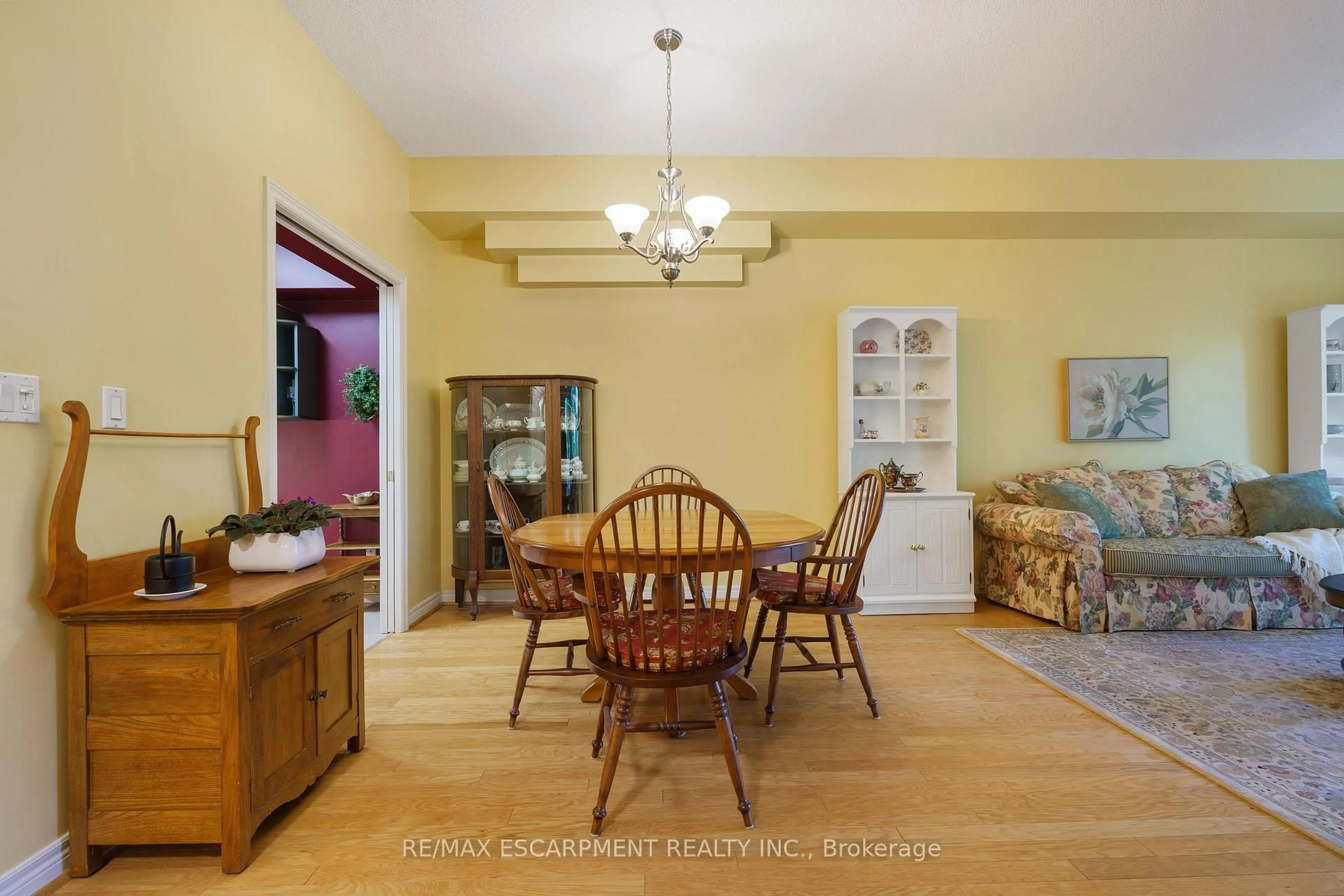 Dining room, unknown for 77 Governors Rd #102, Hamilton Ontario L9H 7N8