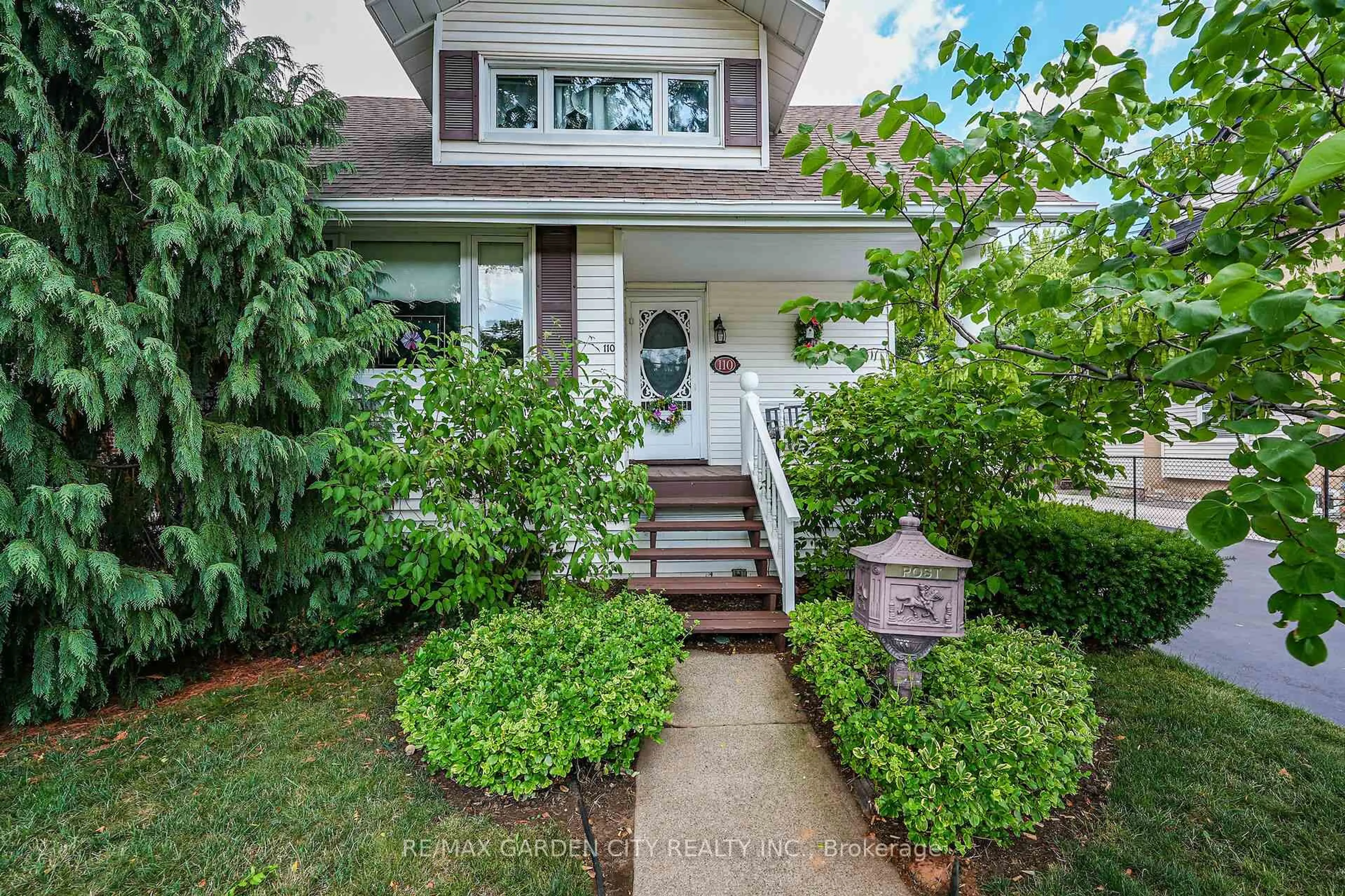 Unknown for 110 Livingston Ave, Grimsby Ontario L3M 1L6