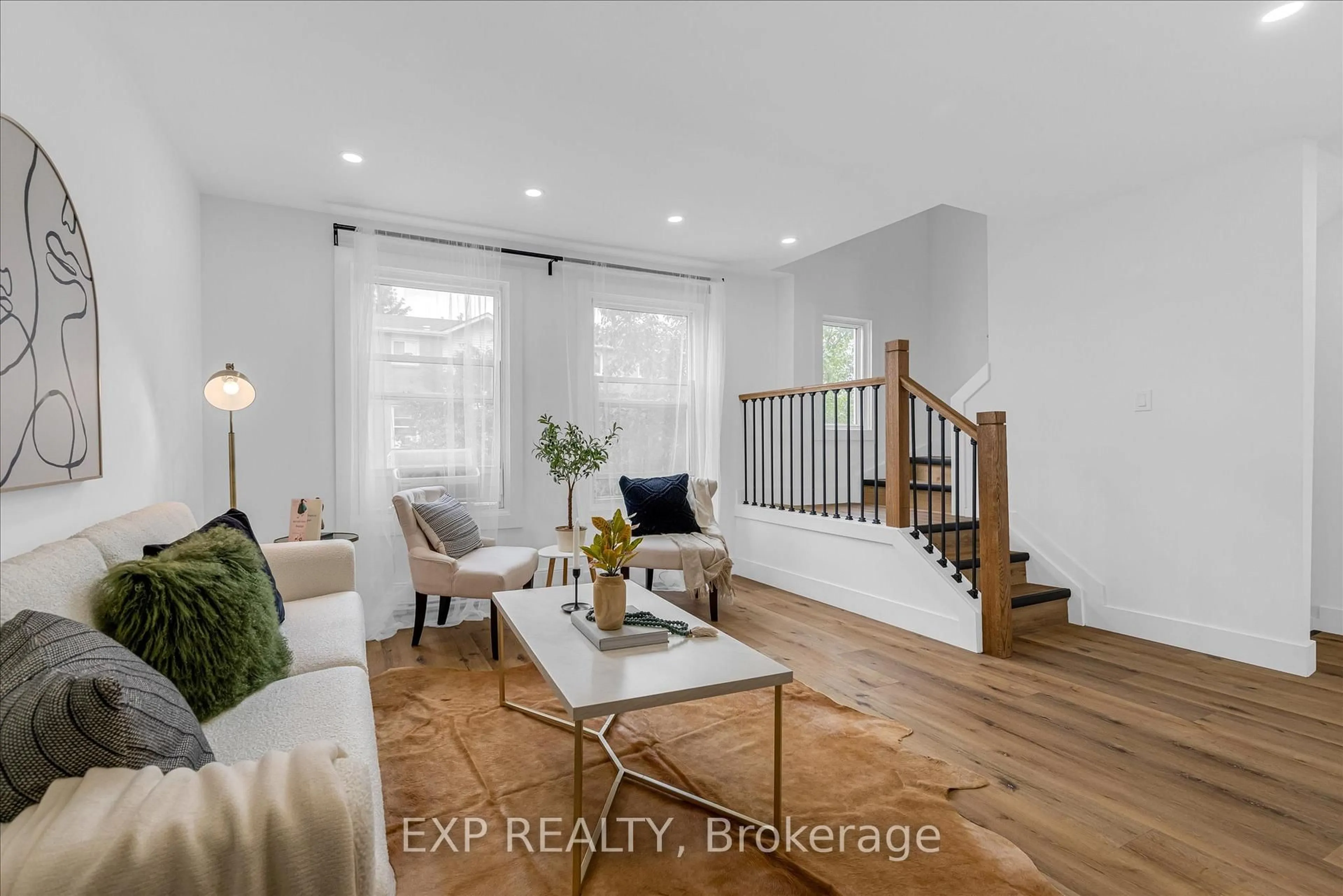 Living room with furniture, unknown for 1255 Upper Gage Ave #10, Hamilton Ontario L8W 3C7