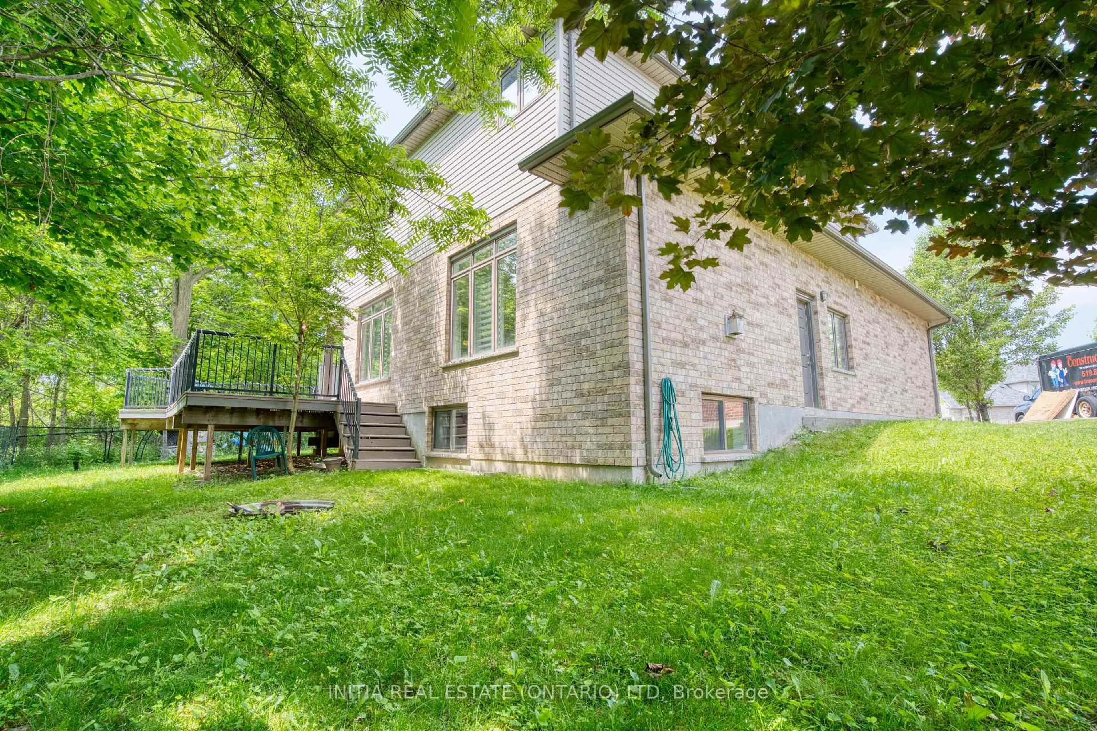 Patio, street for 1557 Privet Pl, London North Ontario N5X 0E7