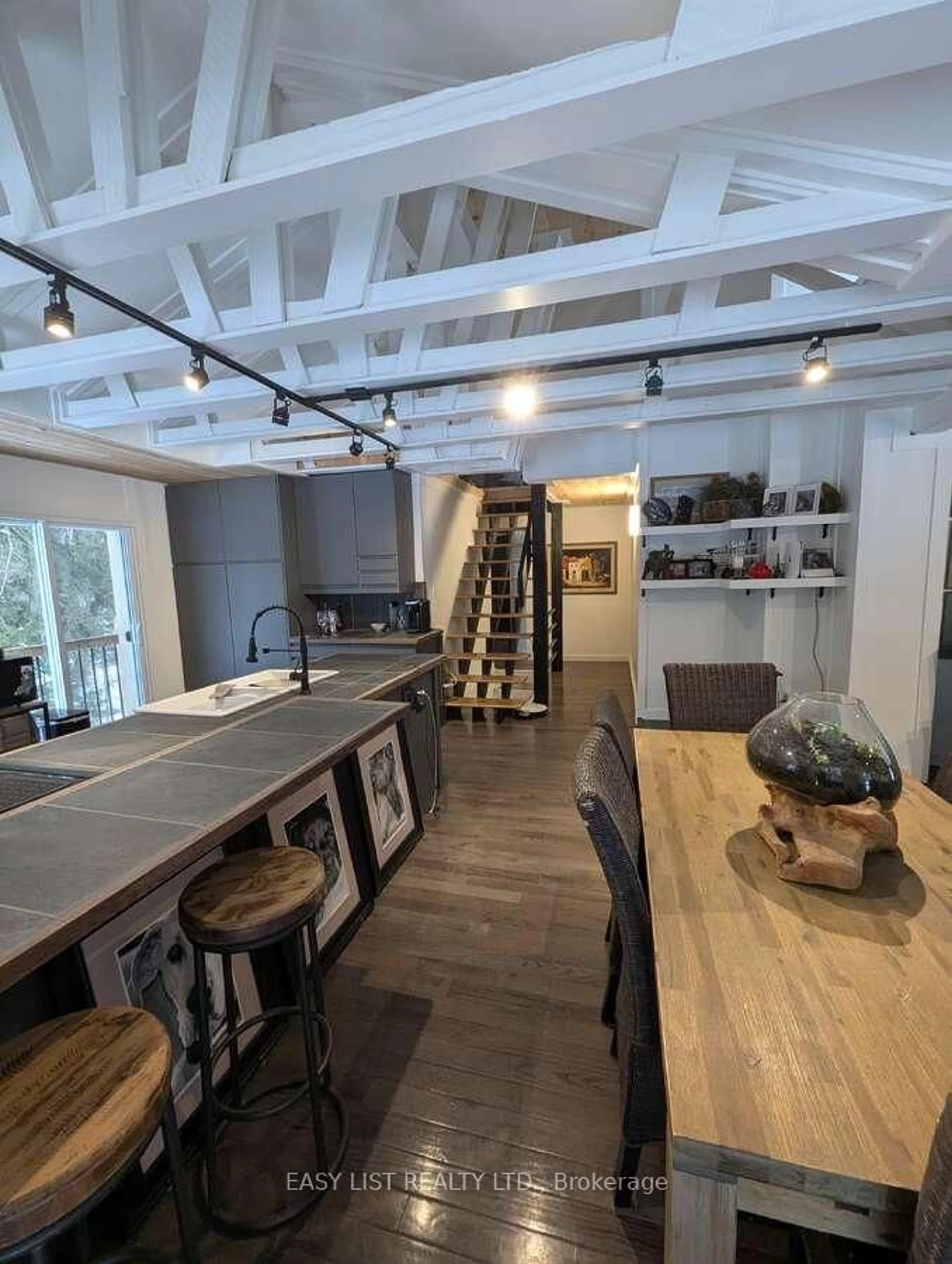 Open concept kitchen, unknown for 22 Camp Rd, McKellar Ontario P2A 0B4