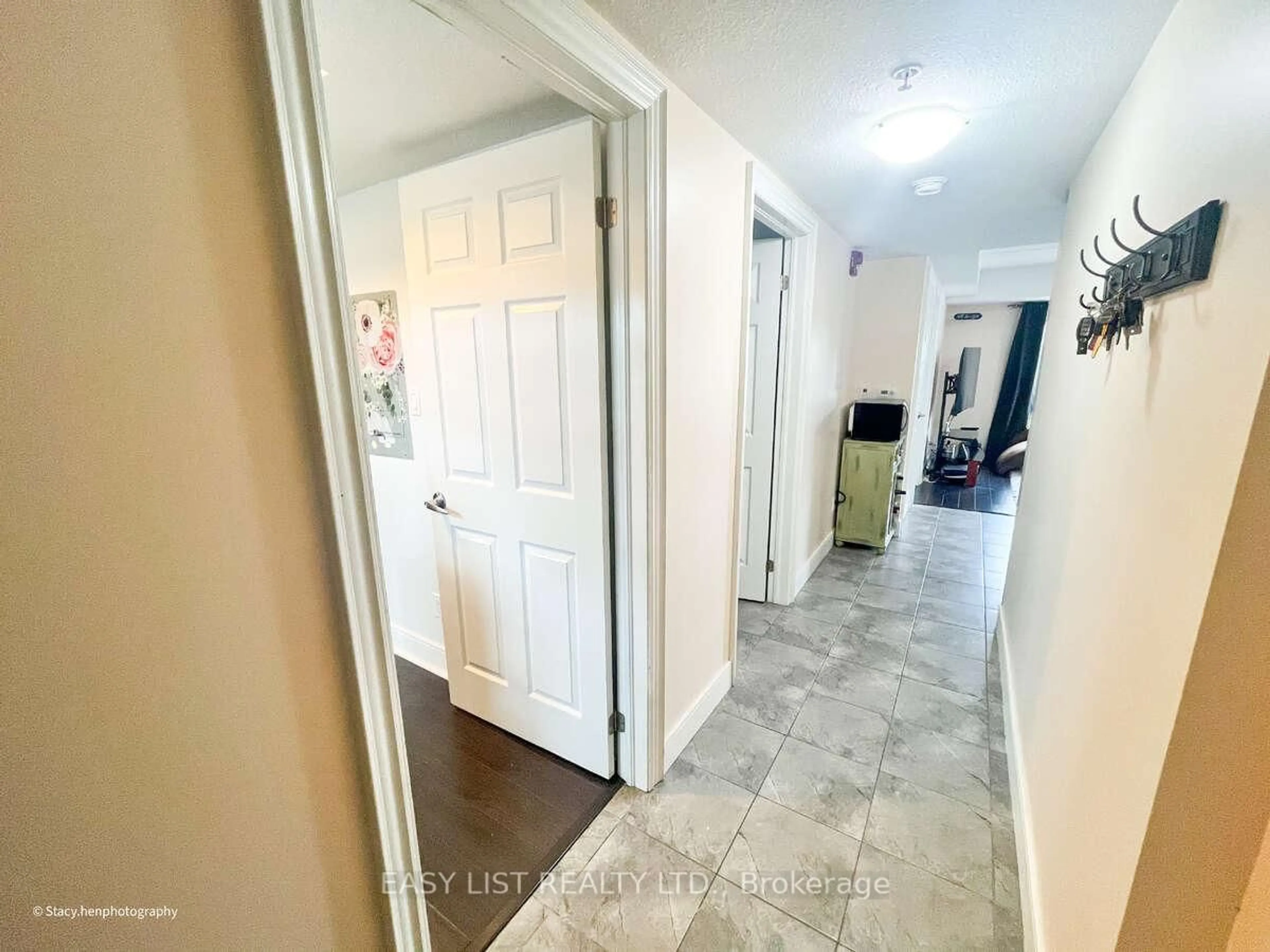 Indoor entryway for 64 Frederick Dr #204, Guelph Ontario N1L 0P3