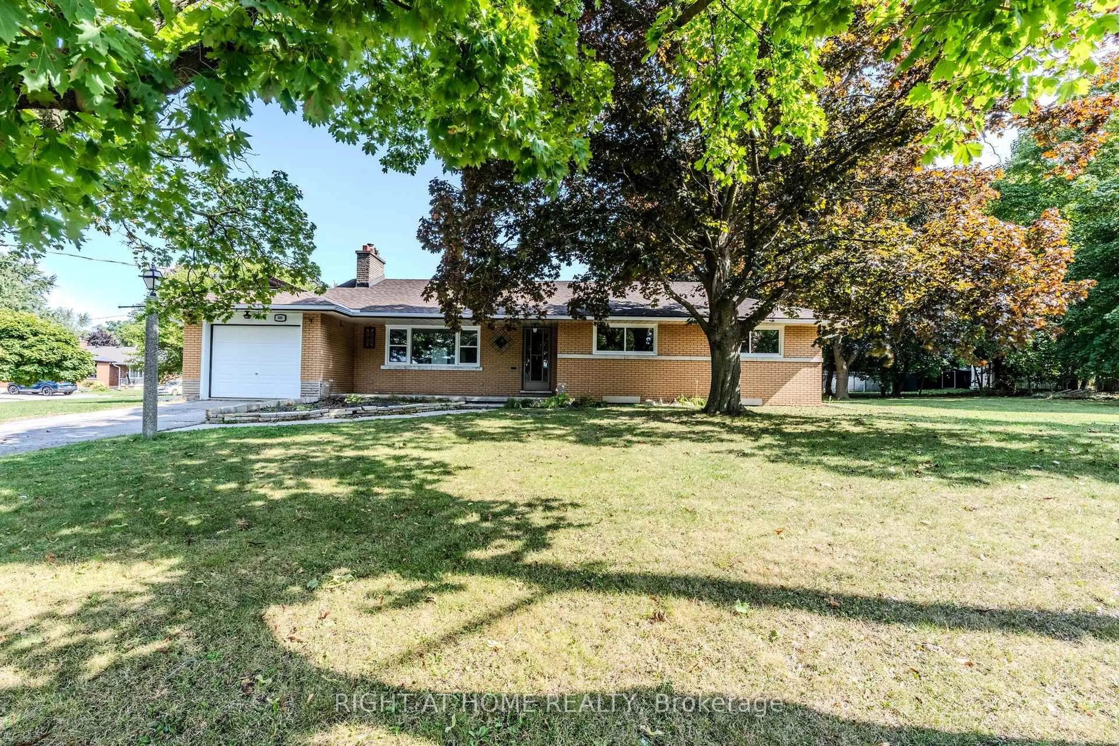 Unknown for 509 Rose St, Cambridge Ontario N3H 2E5