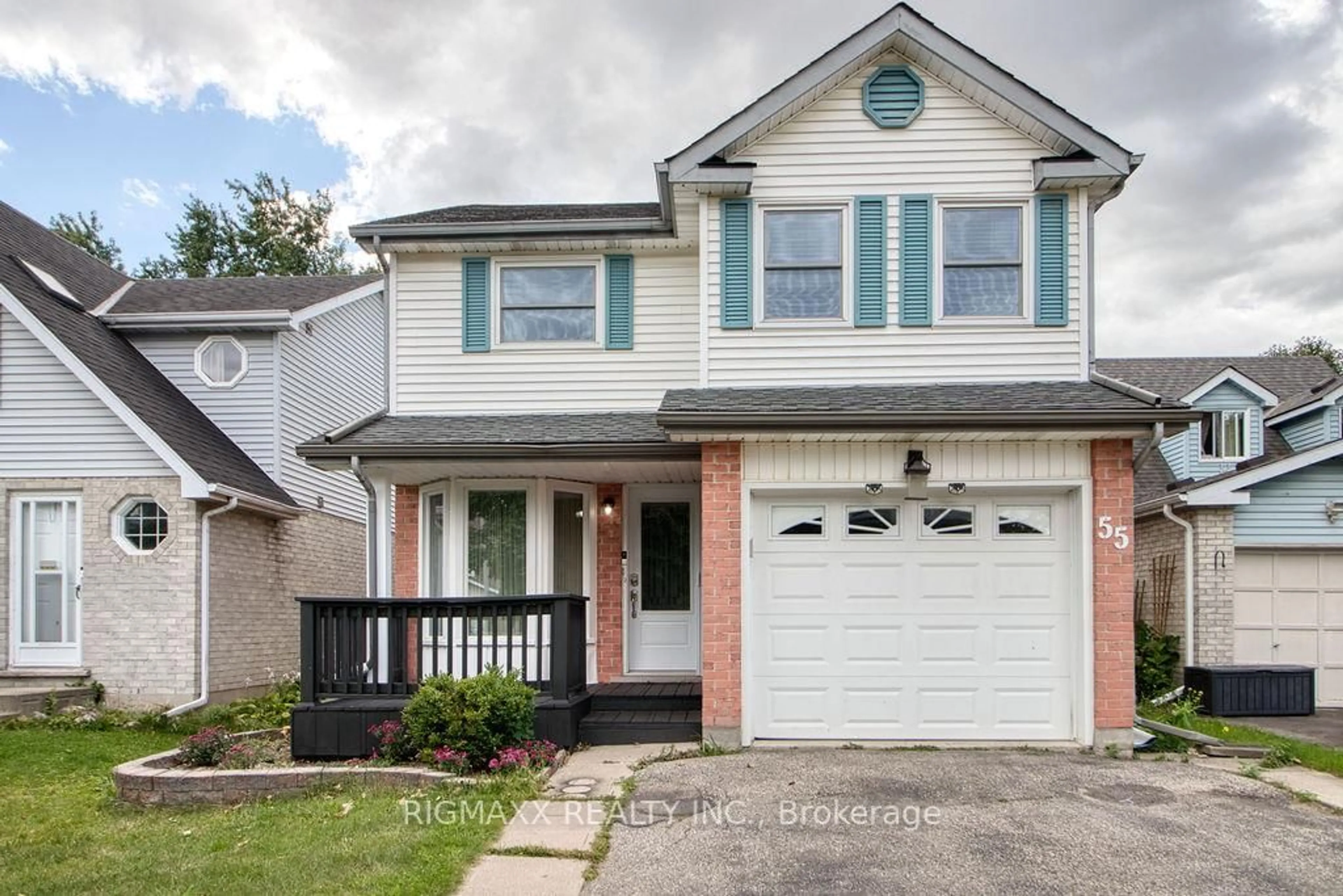 Home with vinyl exterior material, street for 55 Wycliffe Pl, Kitchener Ontario N2M 5J7