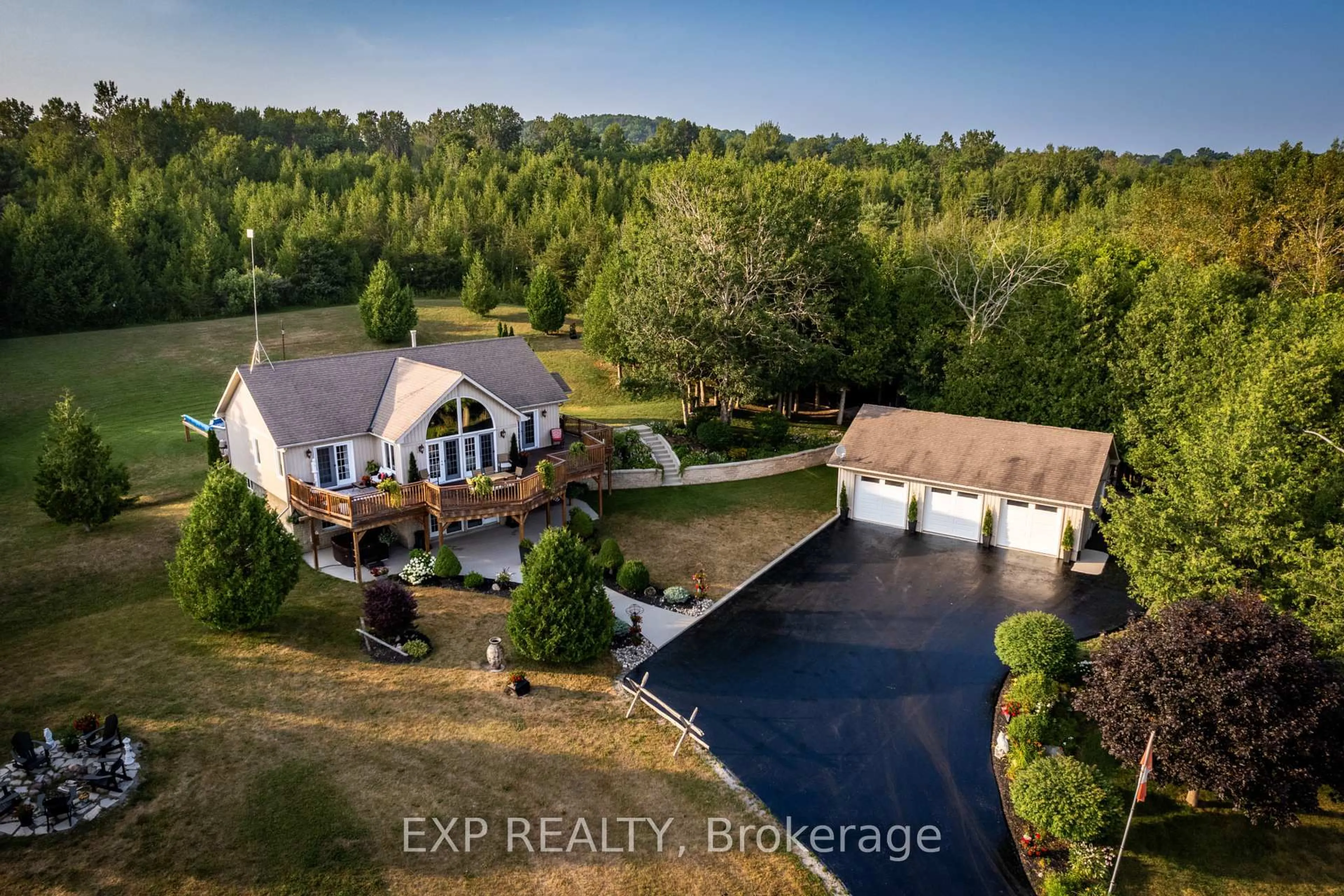 A pic from outside/outdoor area/front of a property/back of a property/a pic from drone, water/lake/river/ocean view for 10040 Danforth Rd, Cobourg Ontario K9A 4J8