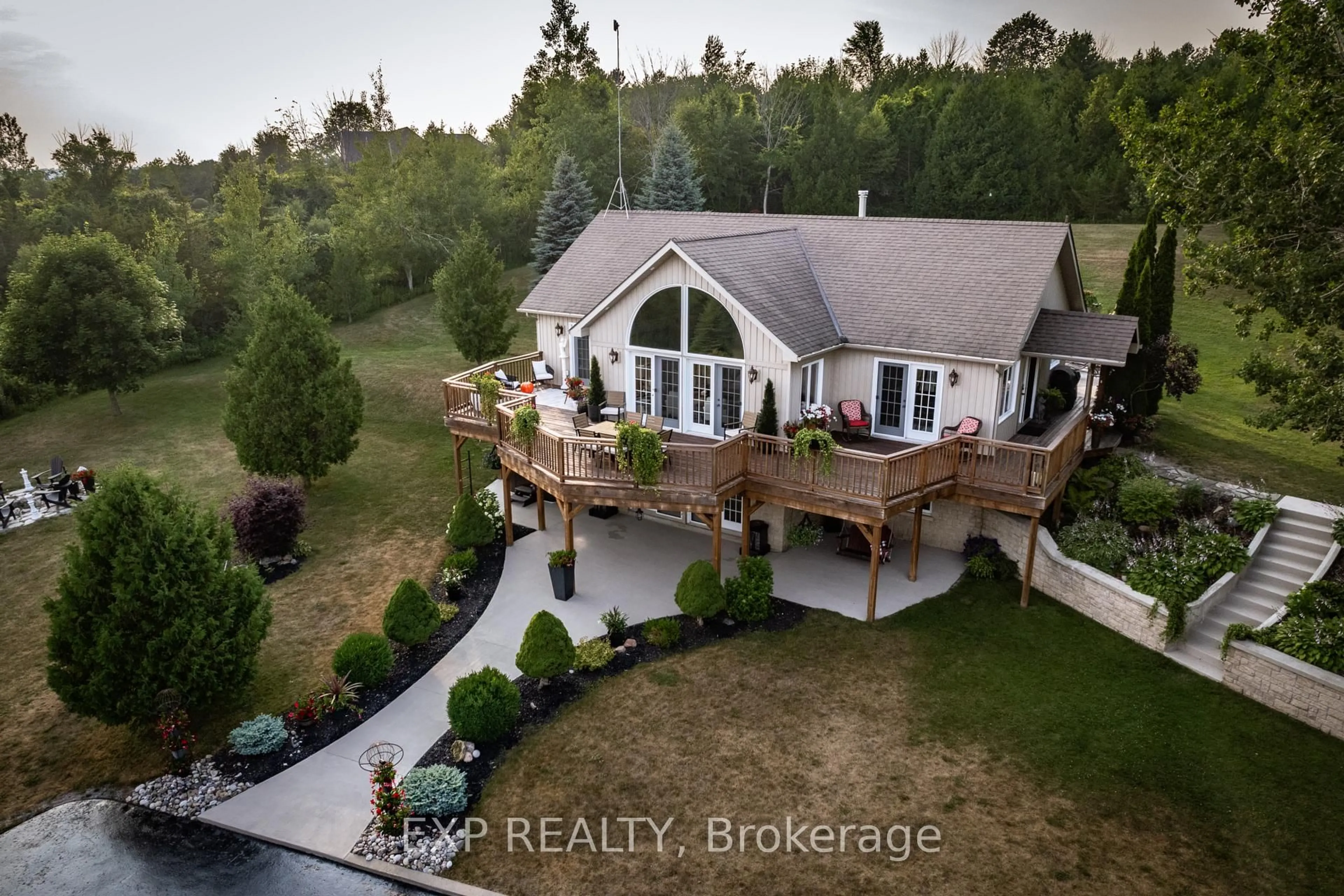 A pic from outside/outdoor area/front of a property/back of a property/a pic from drone, water/lake/river/ocean view for 10040 Danforth Rd, Cobourg Ontario K9A 4J8