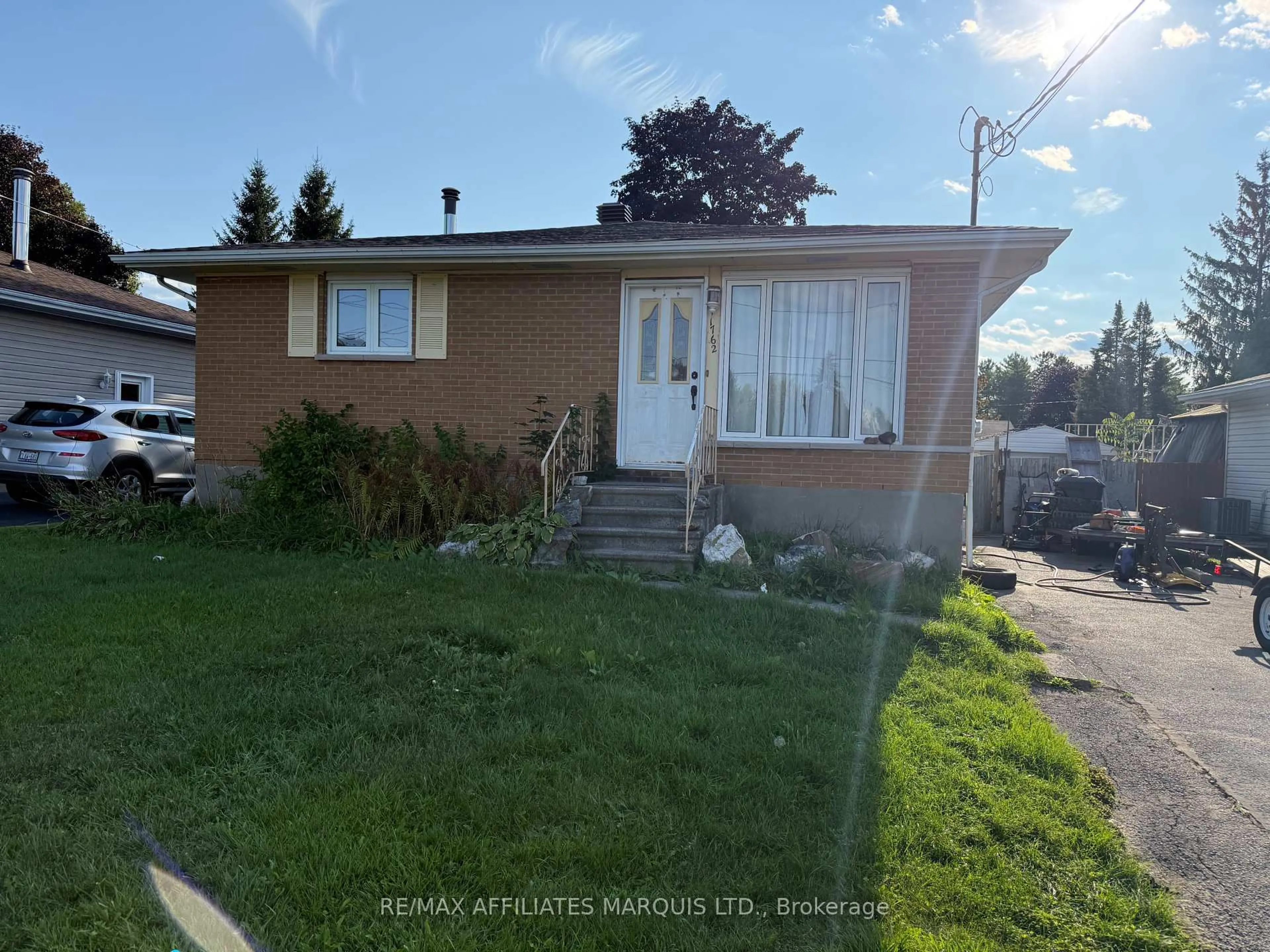 Unknown for 1762 Alguire St, Cornwall Ontario K6J 3N4
