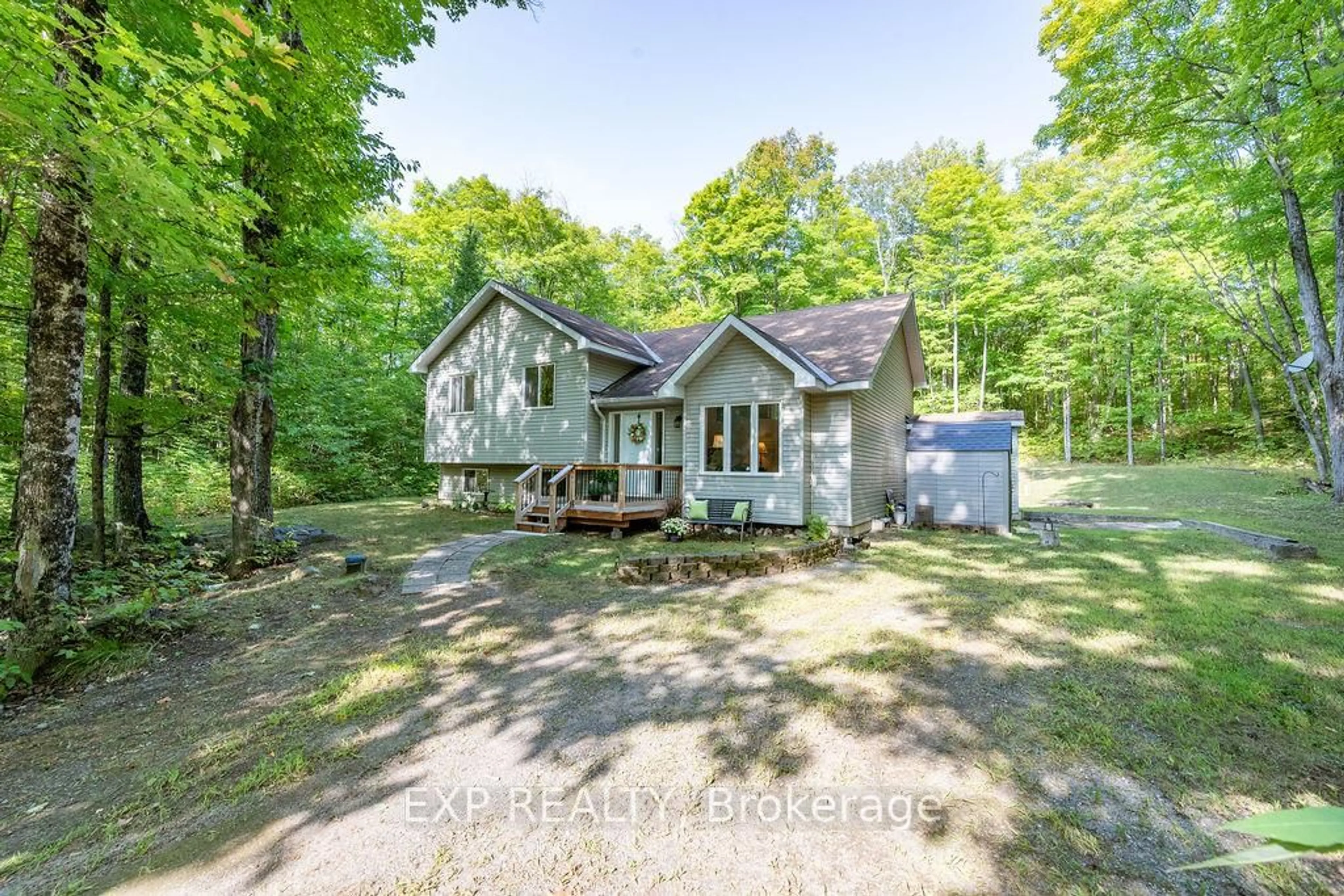 A pic from outside/outdoor area/front of a property/back of a property/a pic from drone, unknown for 59 Crestview Dr, Calabogie Ontario K0J 1H0