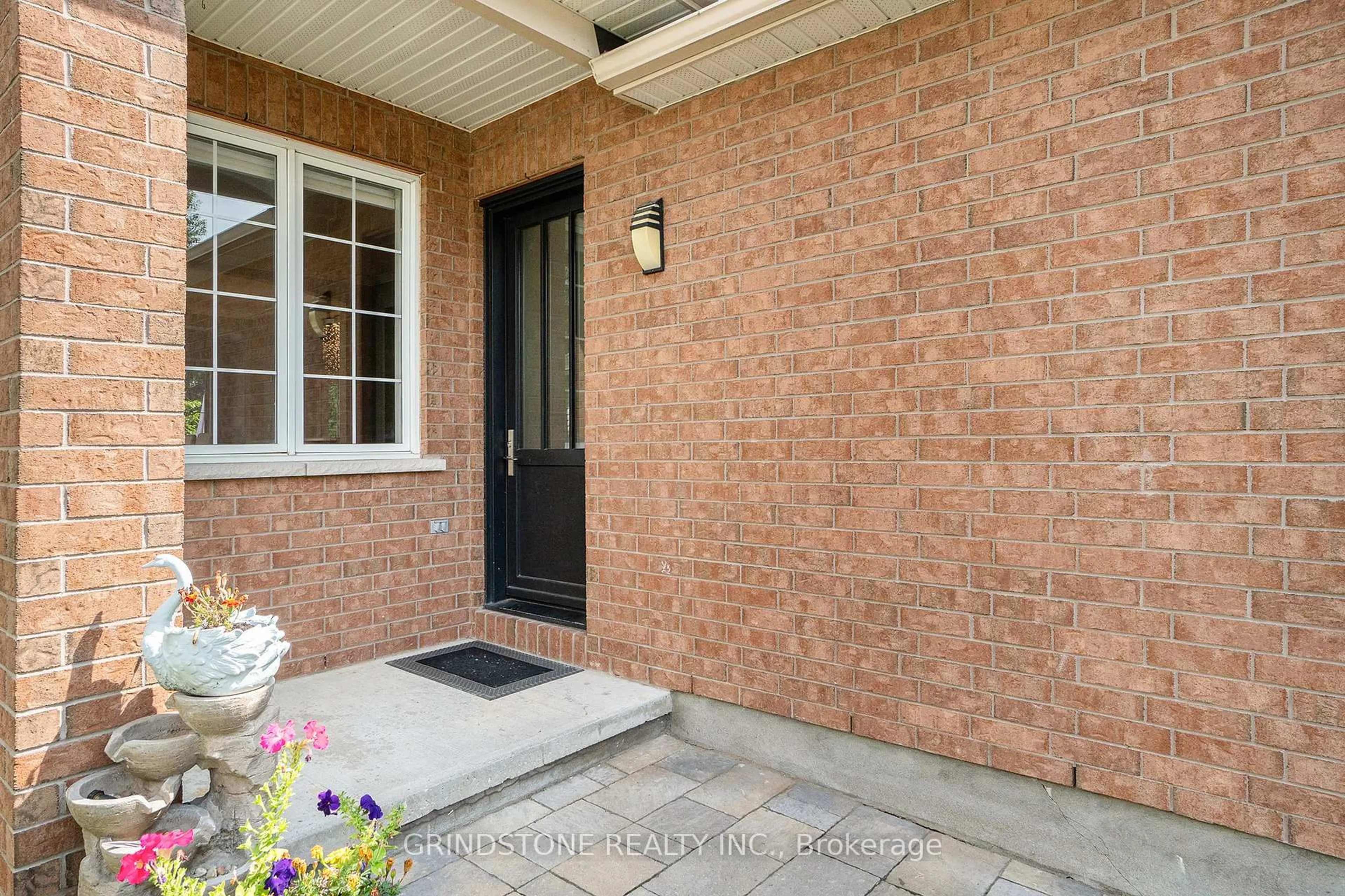 Home with brick exterior material, street for 95 Evanshen Cres, Kanata Ontario K2K 2X7