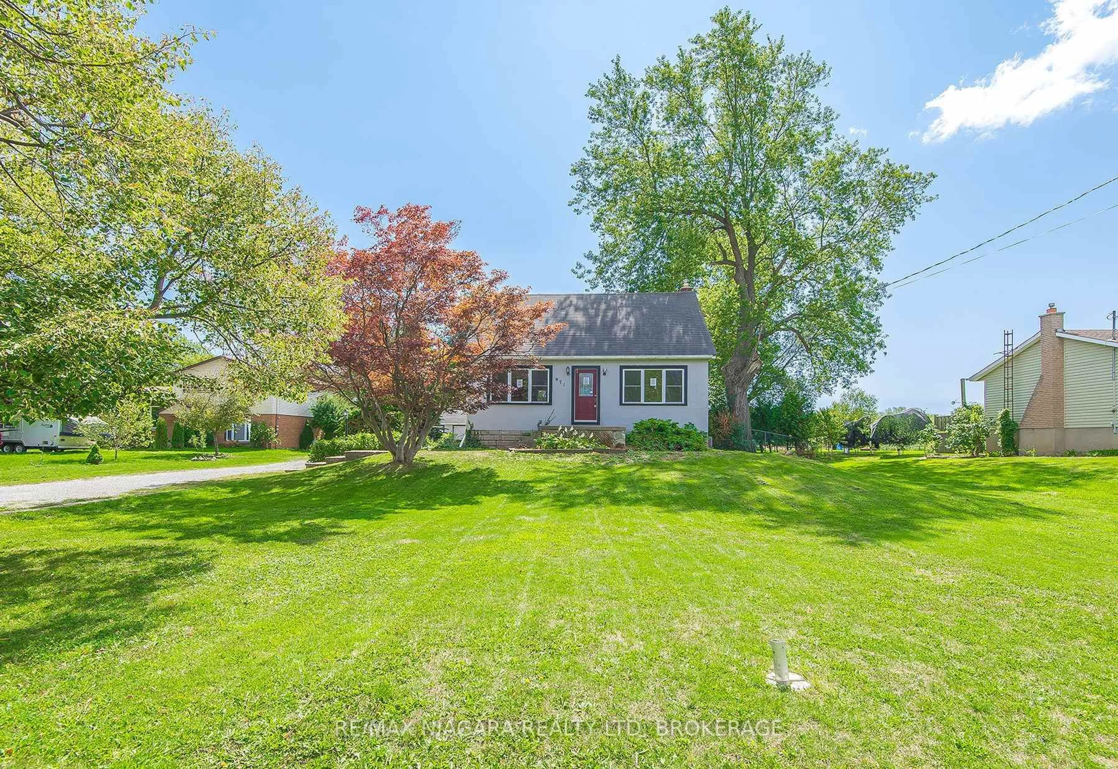 A pic from outside/outdoor area/front of a property/back of a property/a pic from drone, water/lake/river/ocean view for 971 Hwy 3 St, Port Colborne Ontario L3K 5V3
