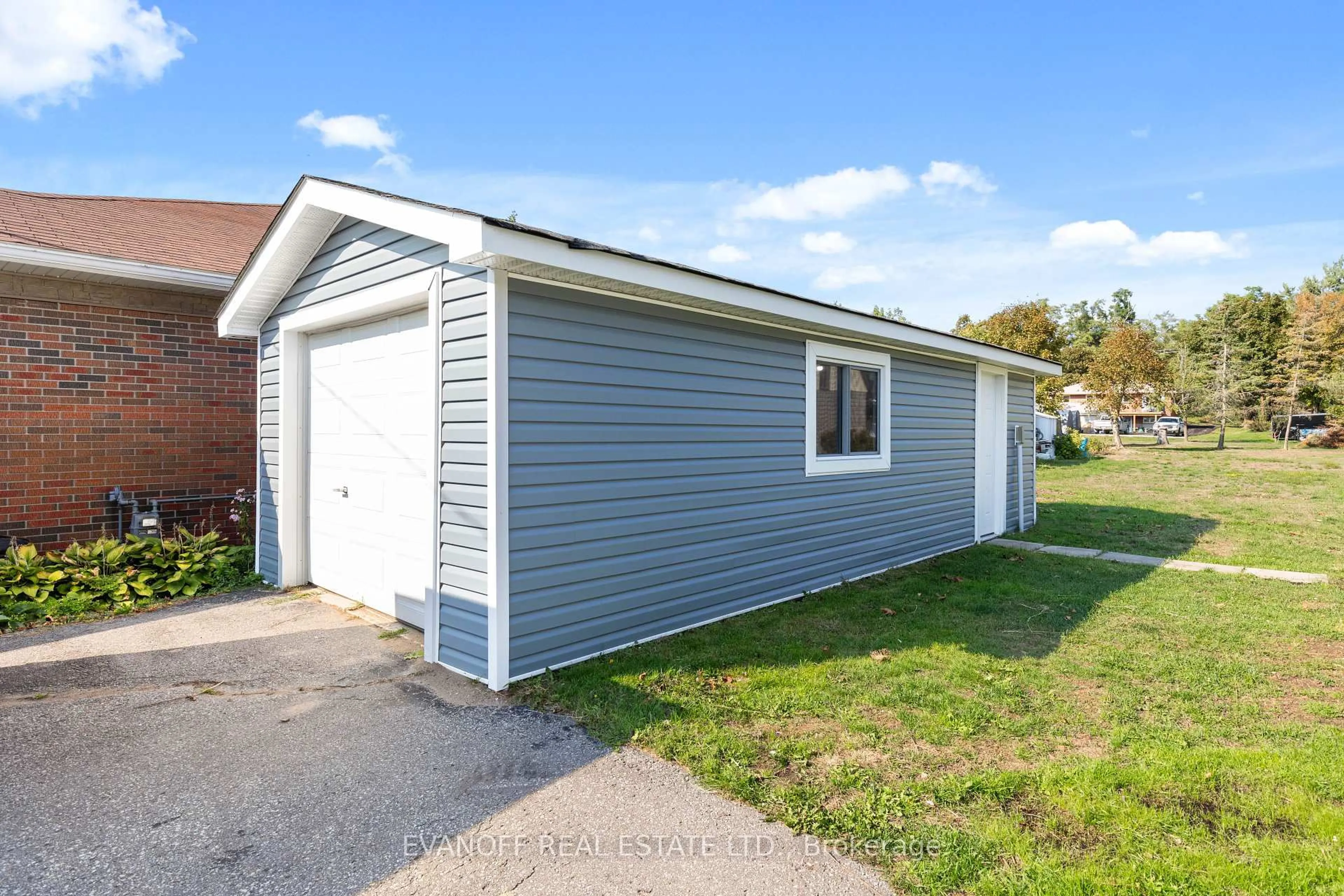 Shed for 76 Bond St, Kawartha Lakes Ontario K0M 1N0