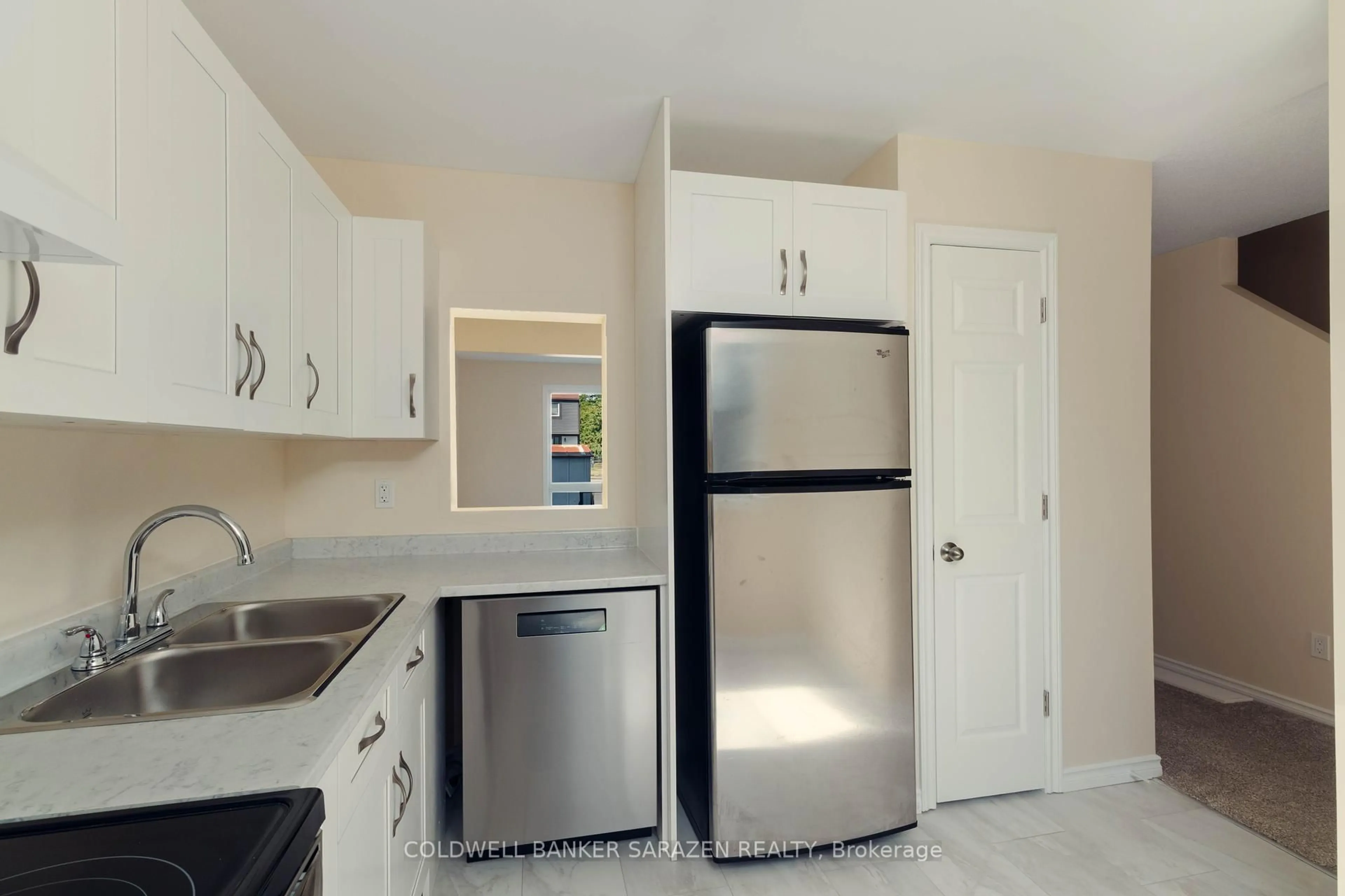 Standard kitchen, unknown for 3550 Aladdin Lane, Ottawa Ontario K1T 1E2