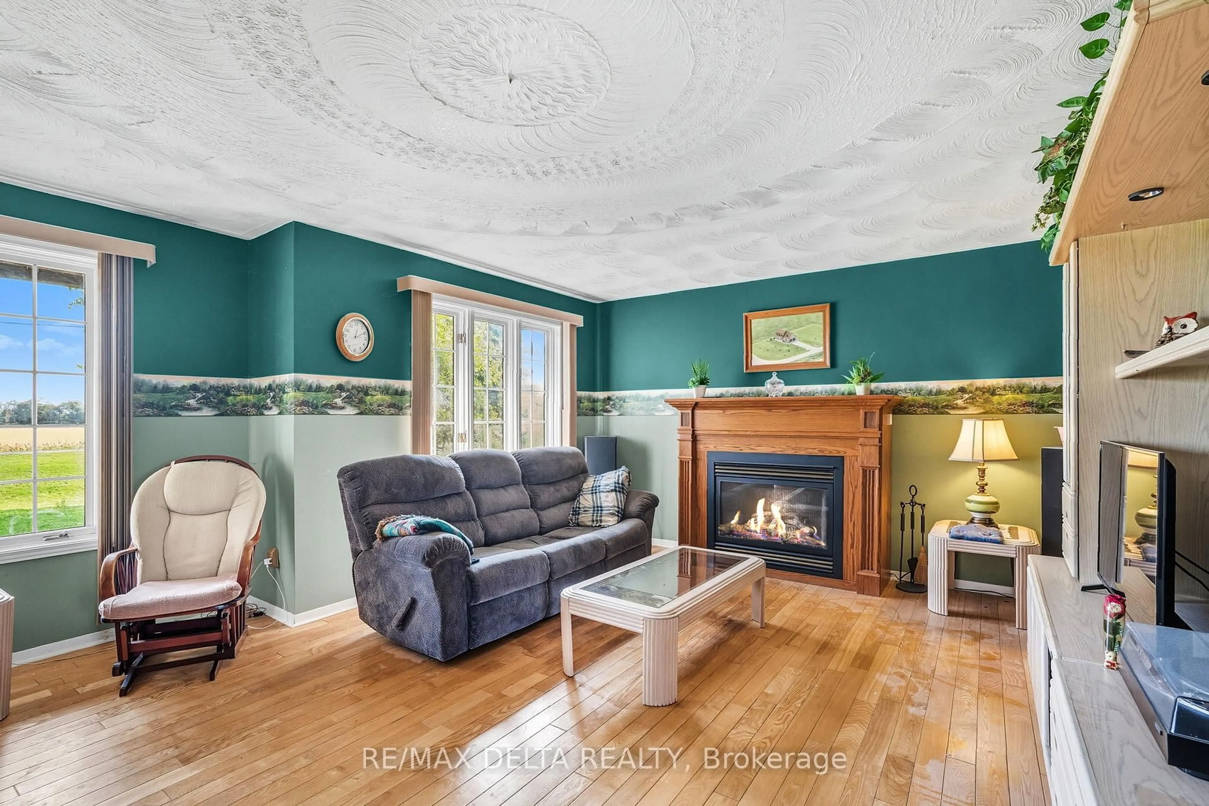 Living room with furniture, unknown for 4254 Conc 20 Concession, The Nation Ontario K0C 2B0