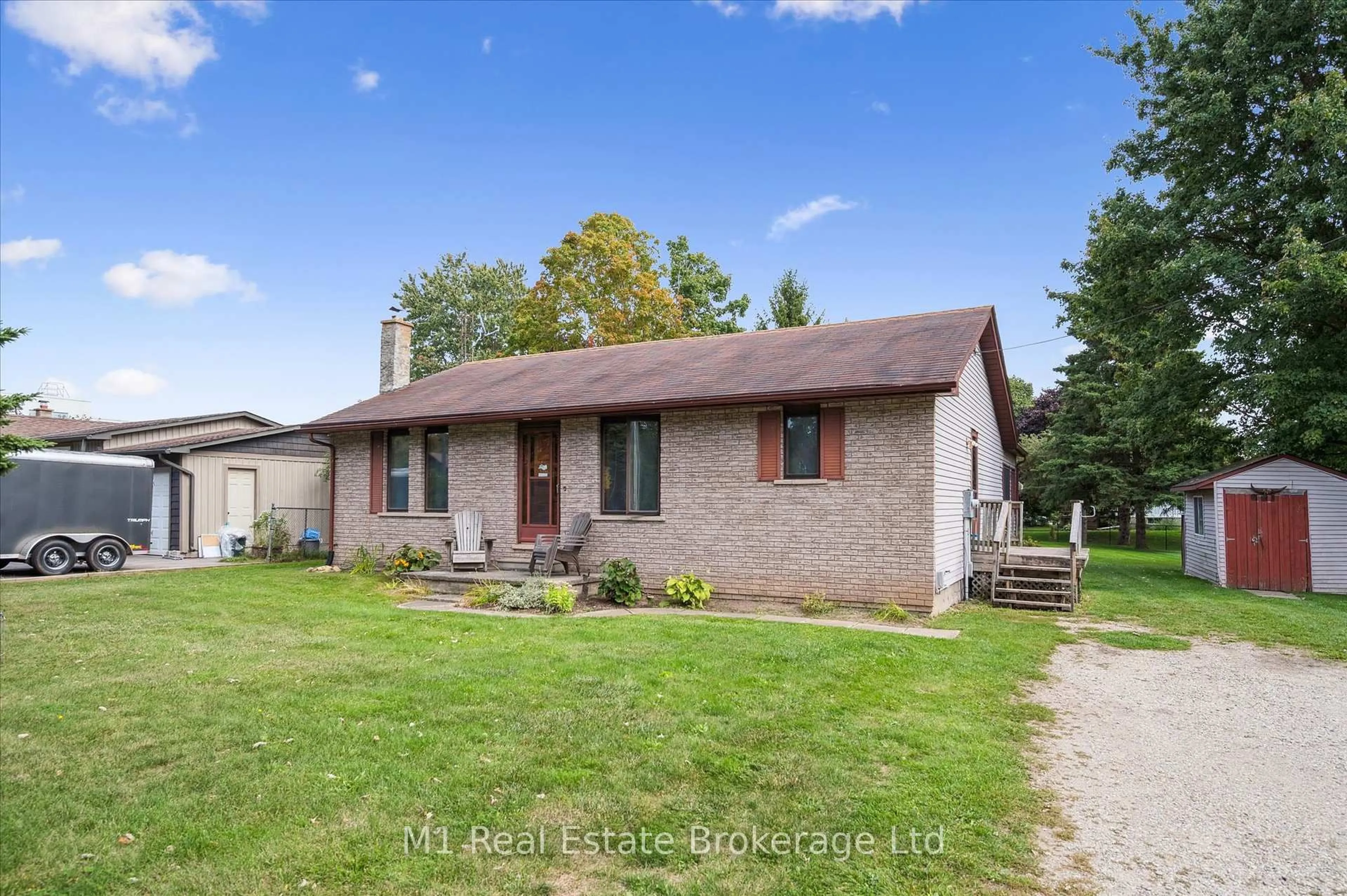Home with brick exterior material, street for 33 19 Sdrd, Centre Wellington Ontario N1M 2W3