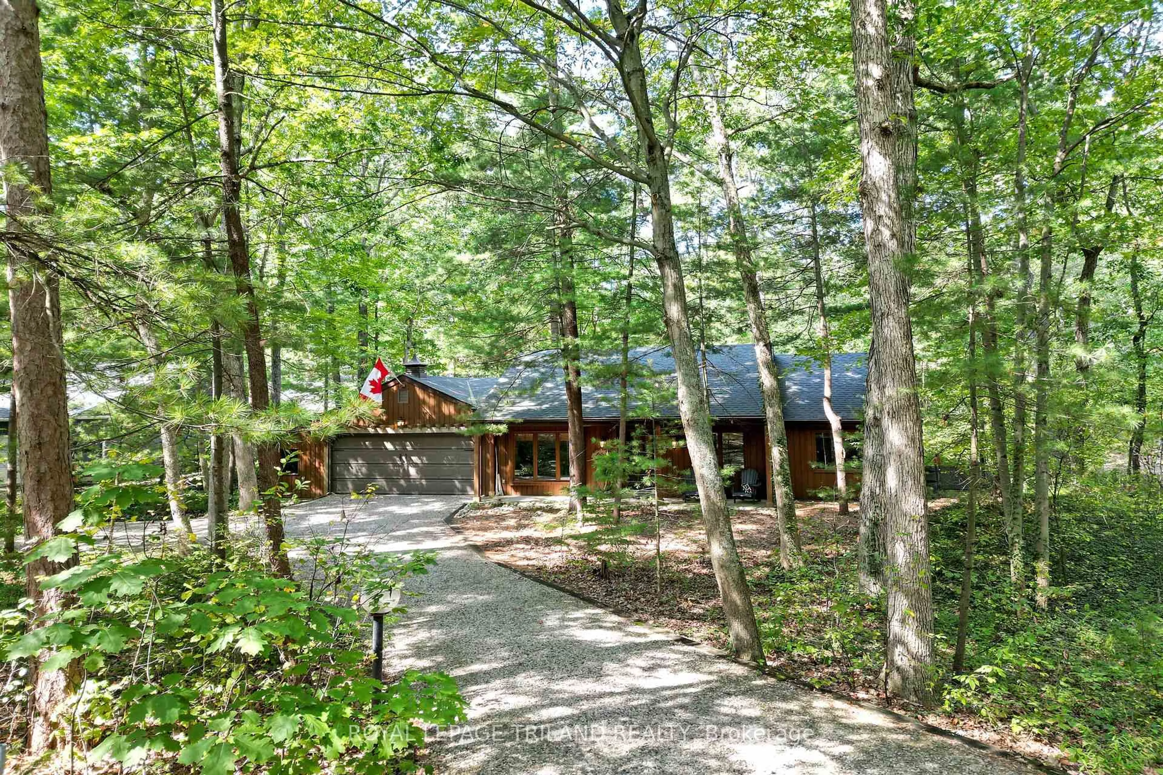 Unknown for 10087 Beaver Dam Cres, Lambton Shores Ontario N0M 1T0