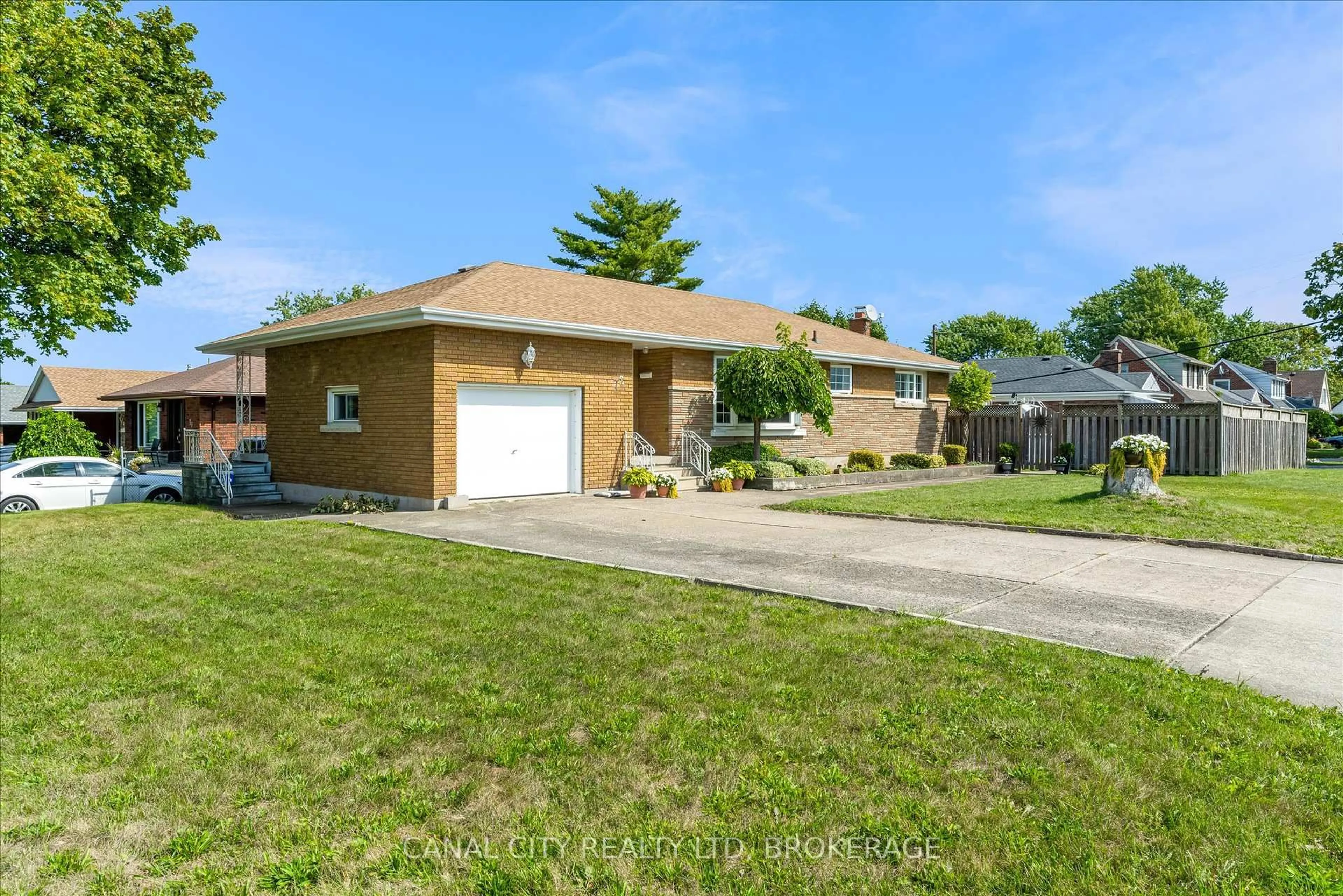 Unknown for 72 Maitland St, Thorold Ontario L2V 3A9