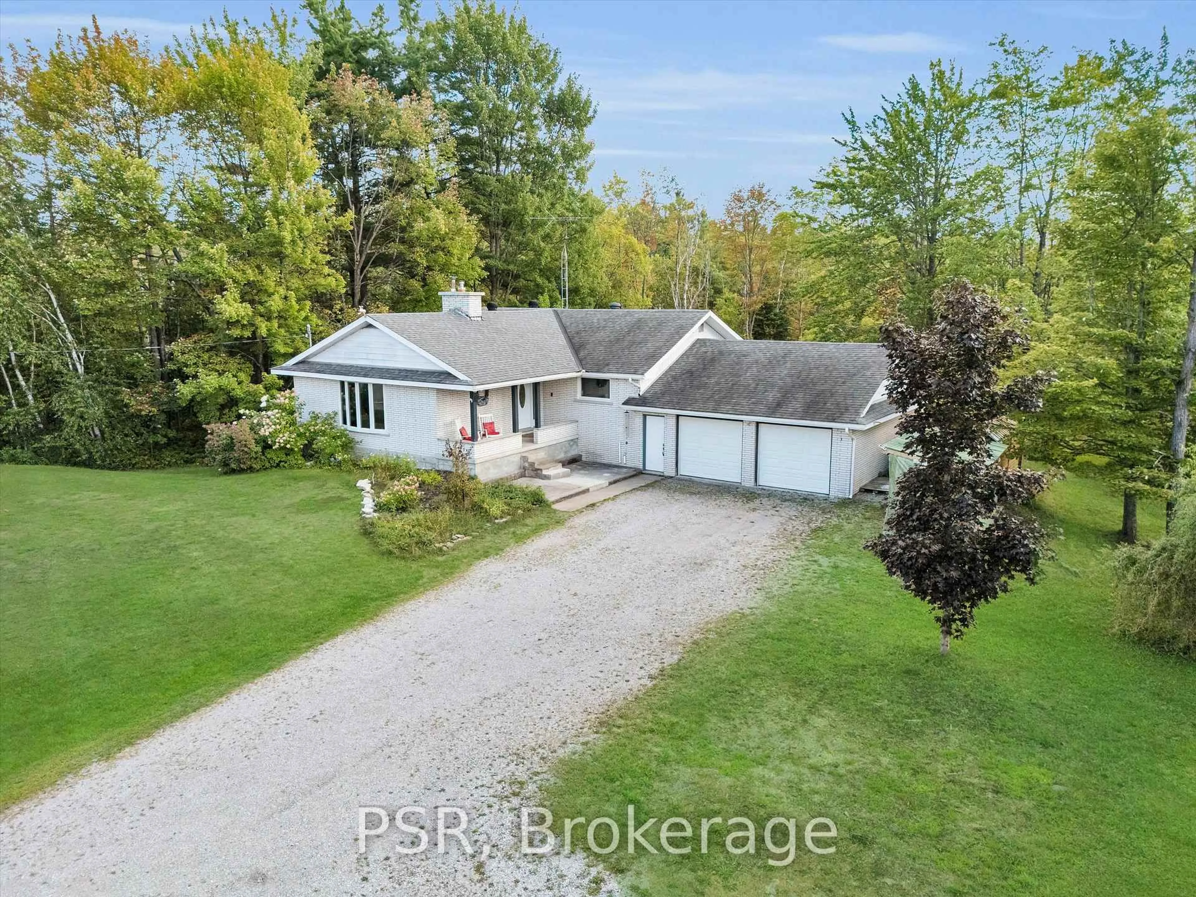 A pic from outside/outdoor area/front of a property/back of a property/a pic from drone, street for 1016 Kahshe Lake Rd, Gravenhurst Ontario P0E 1G0