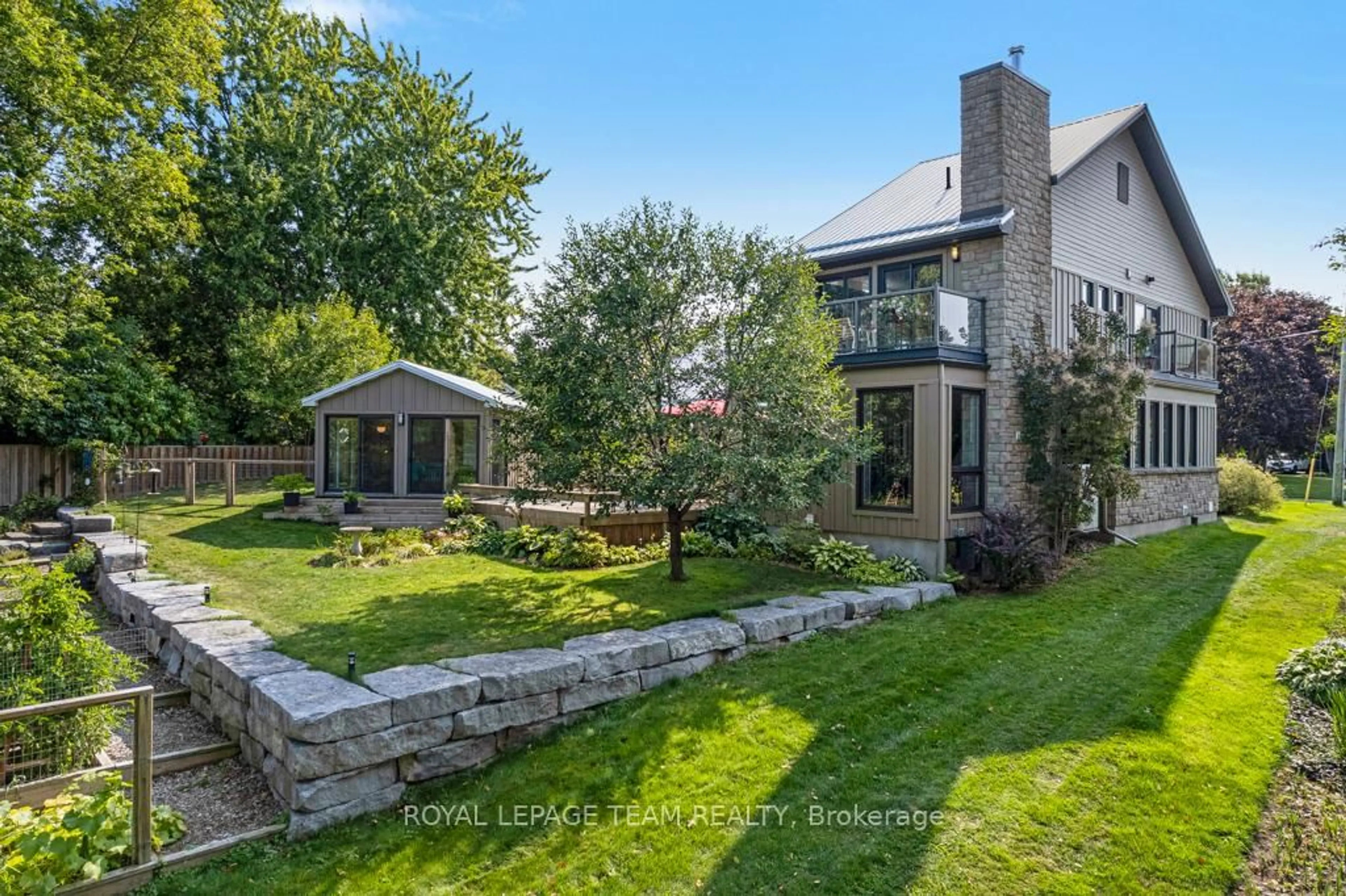 A pic from outside/outdoor area/front of a property/back of a property/a pic from drone, street for 3 Mary St, North Grenville Ontario K0G 1B0