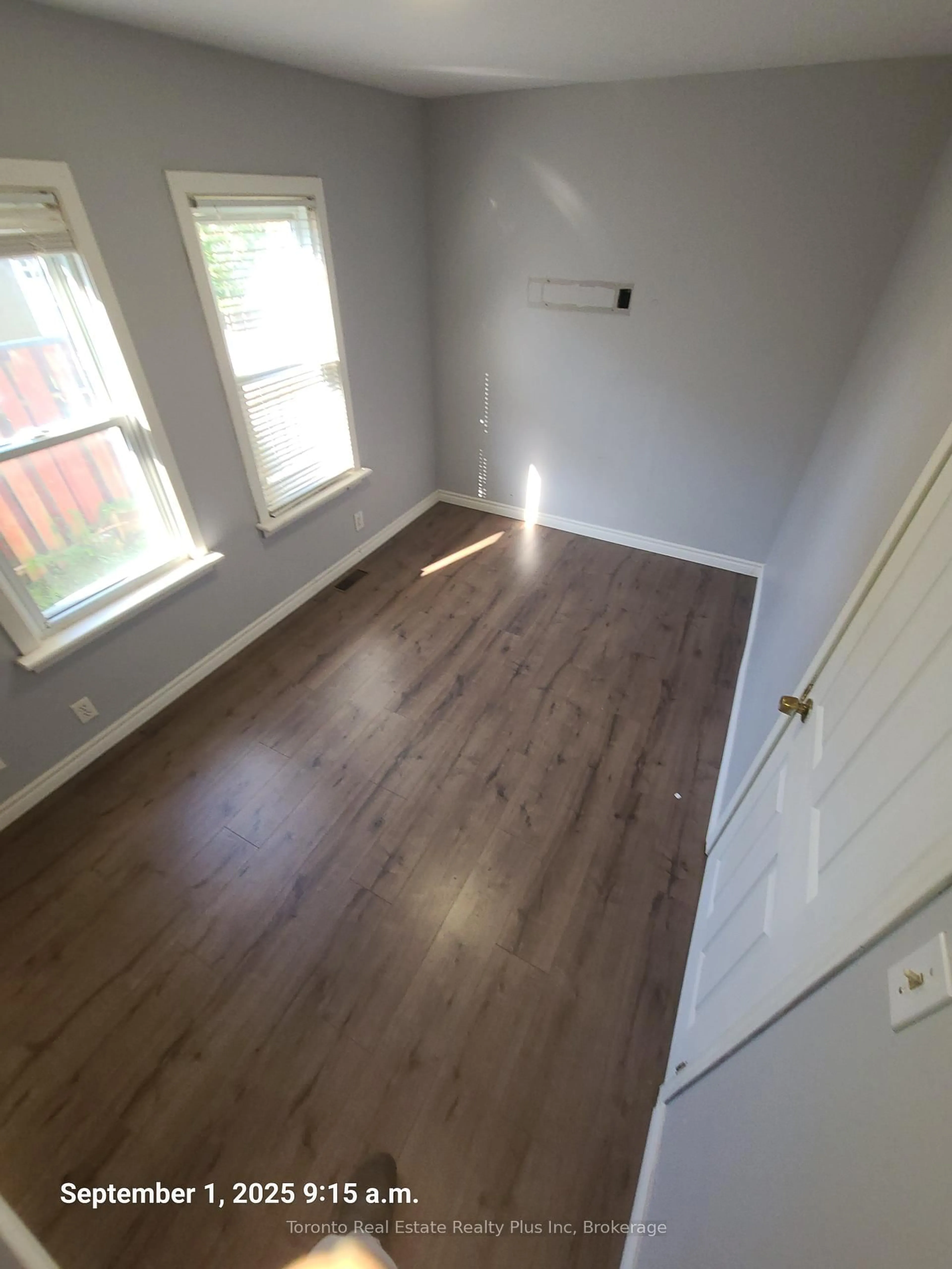A pic of a room for 6695 AILANTHUS Ave, Niagara Falls Ontario L2G 4C6