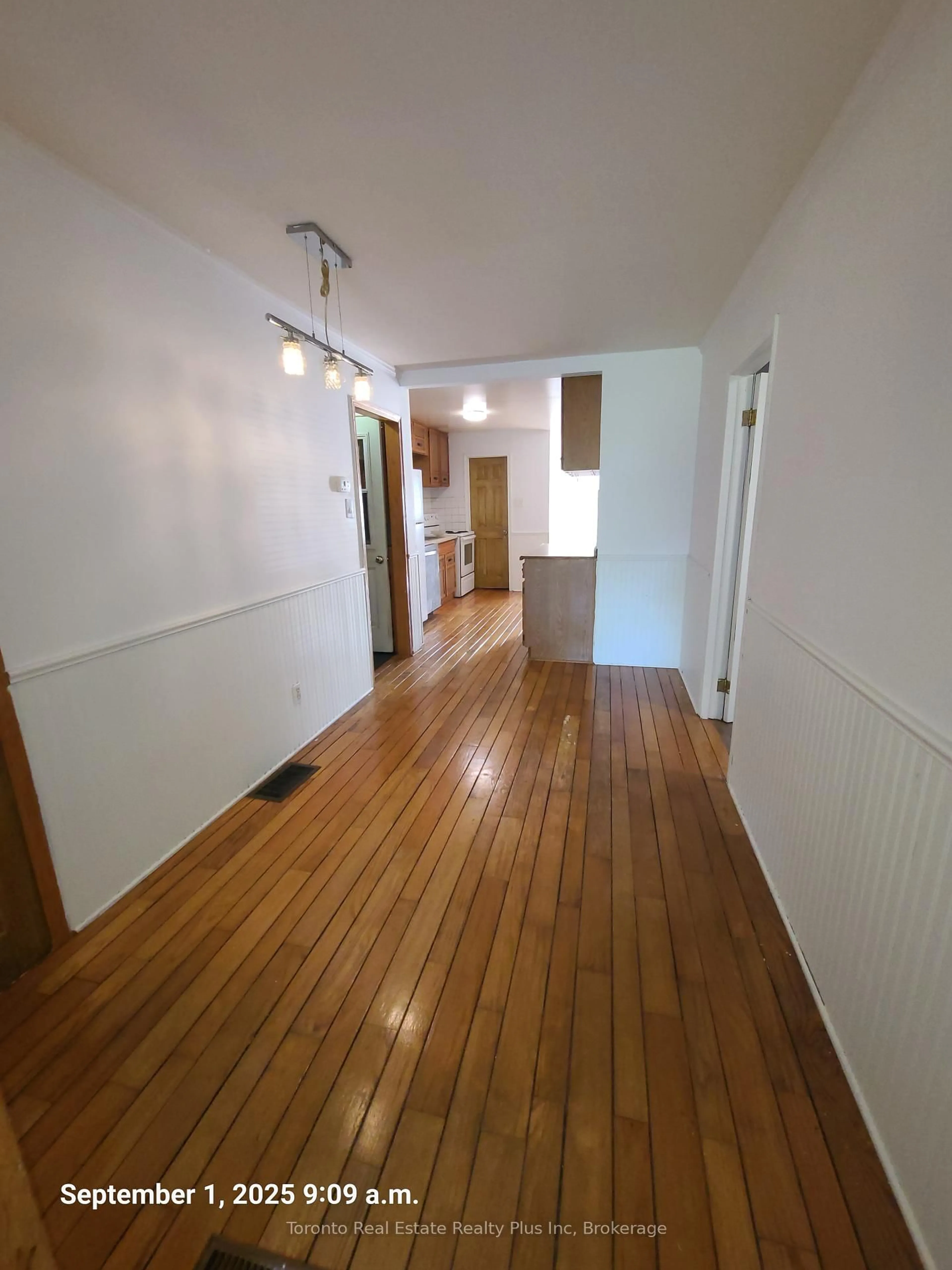 A pic of a room for 6695 AILANTHUS Ave, Niagara Falls Ontario L2G 4C6