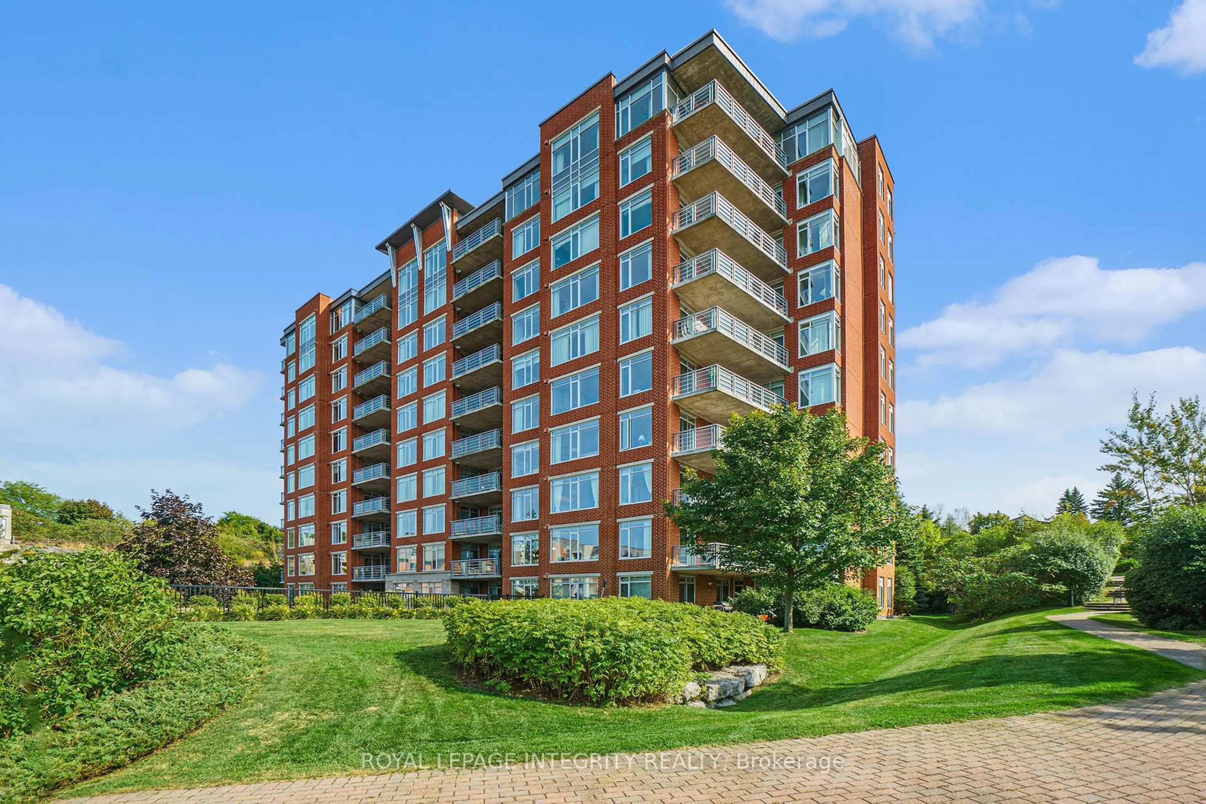 Home with brick exterior material, building for 136 Darlington Private #704, Ottawa Ontario K1V 0X6