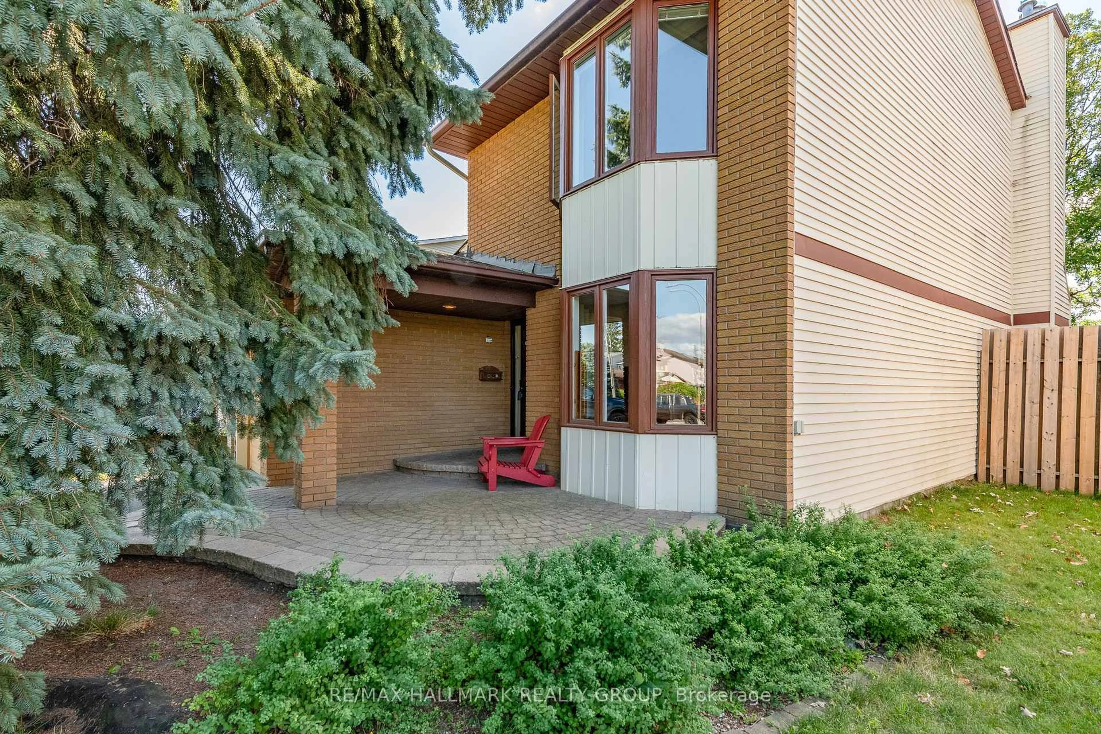 Unknown for 1414 Eastcliffe Way, Gloucester Ontario K1B 5H6