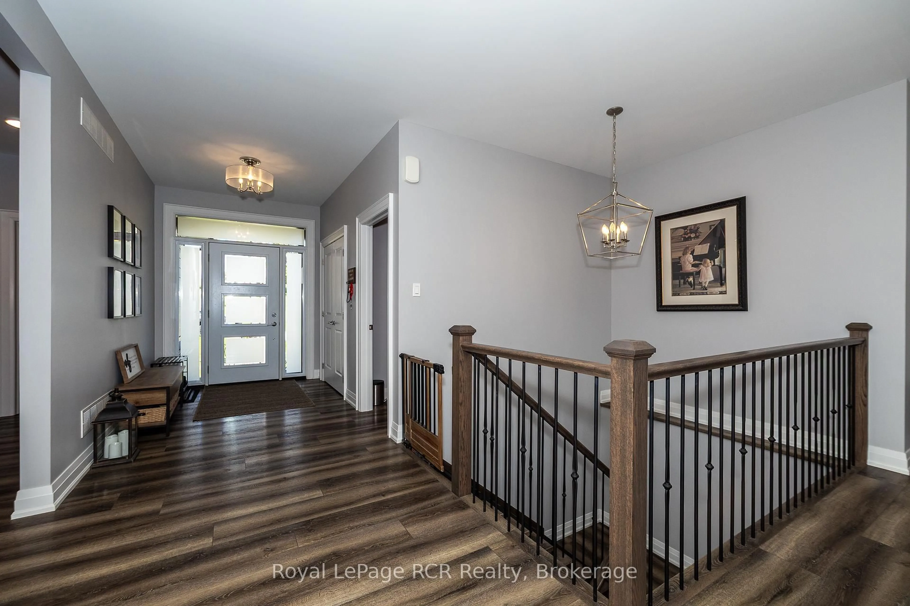 Indoor entryway for 24 Church St, Melancthon Ontario L9V 3G1