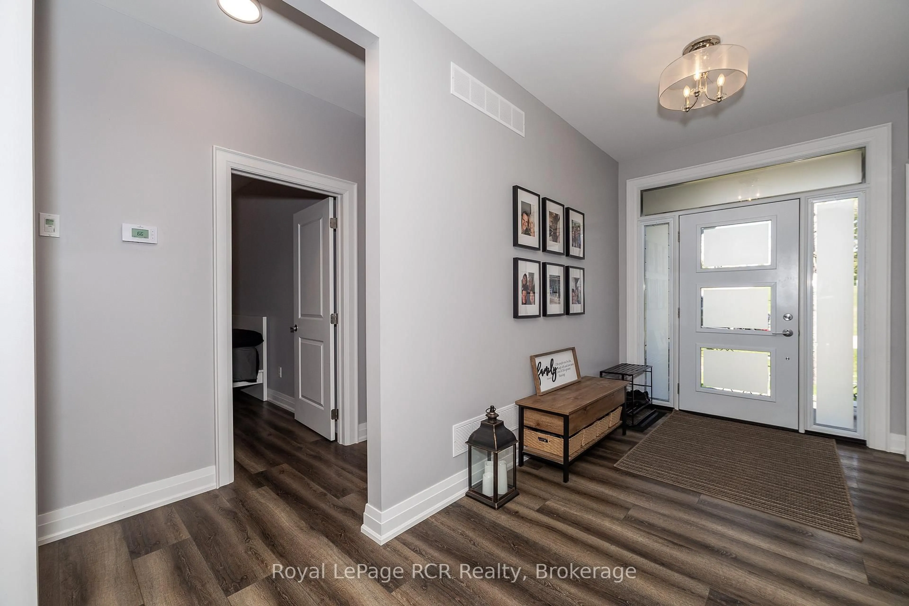 Indoor entryway for 24 Church St, Melancthon Ontario L9V 3G1