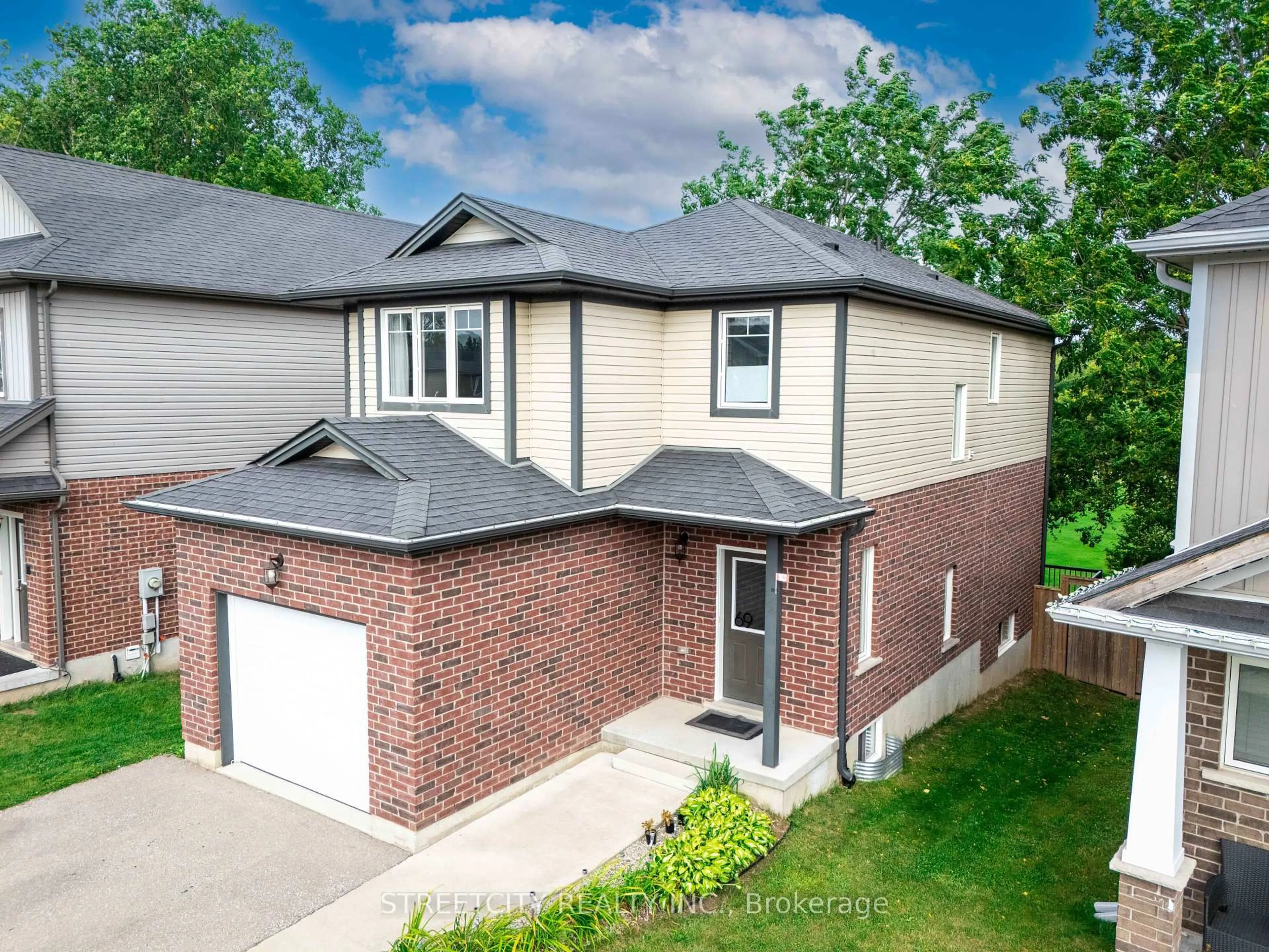 A pic from outside/outdoor area/front of a property/back of a property/a pic from drone, street for 69 Yvonne Cres, London South Ontario N5Z 0A5