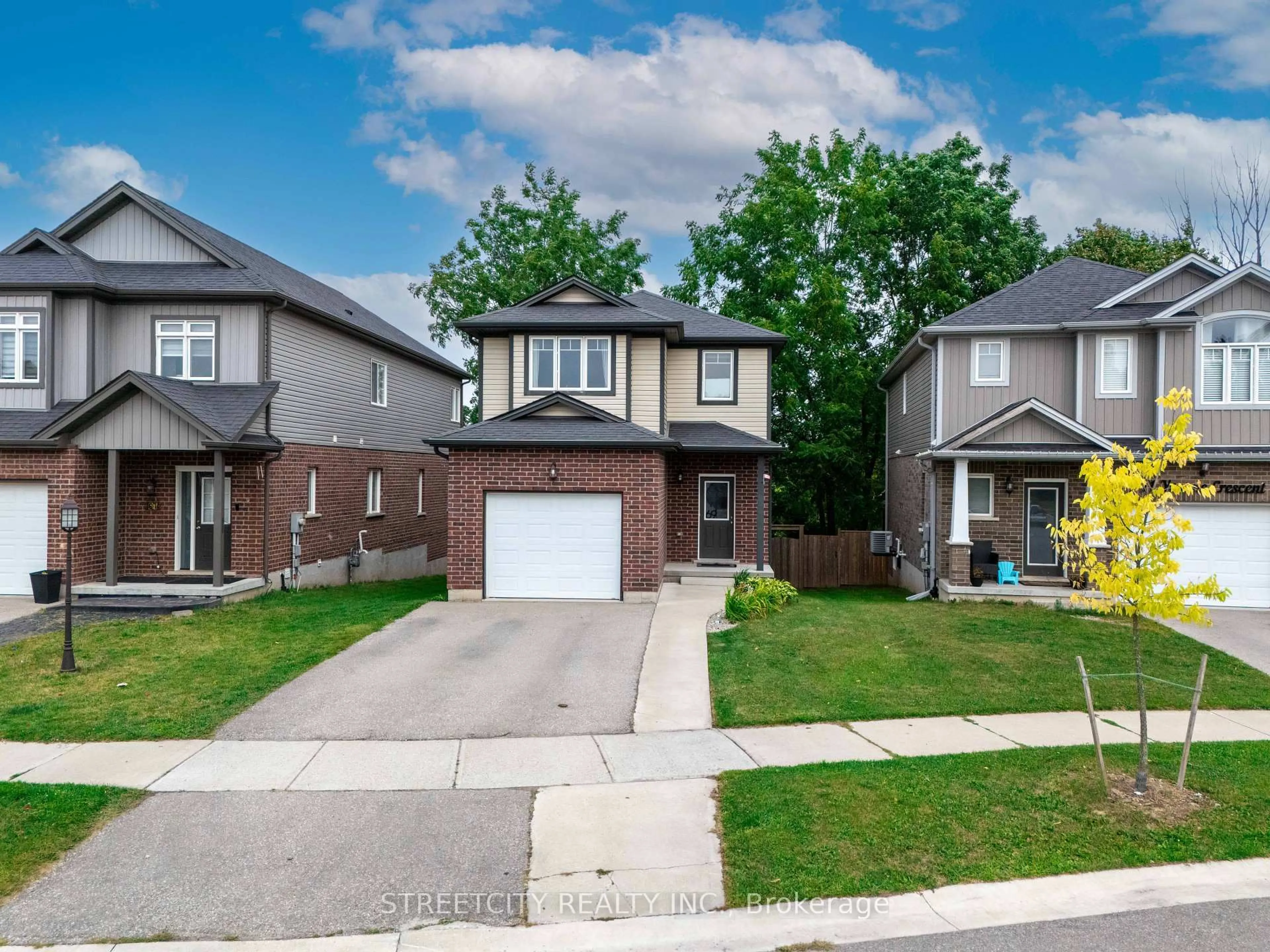 Unknown for 69 Yvonne Cres, London South Ontario N5Z 0A5