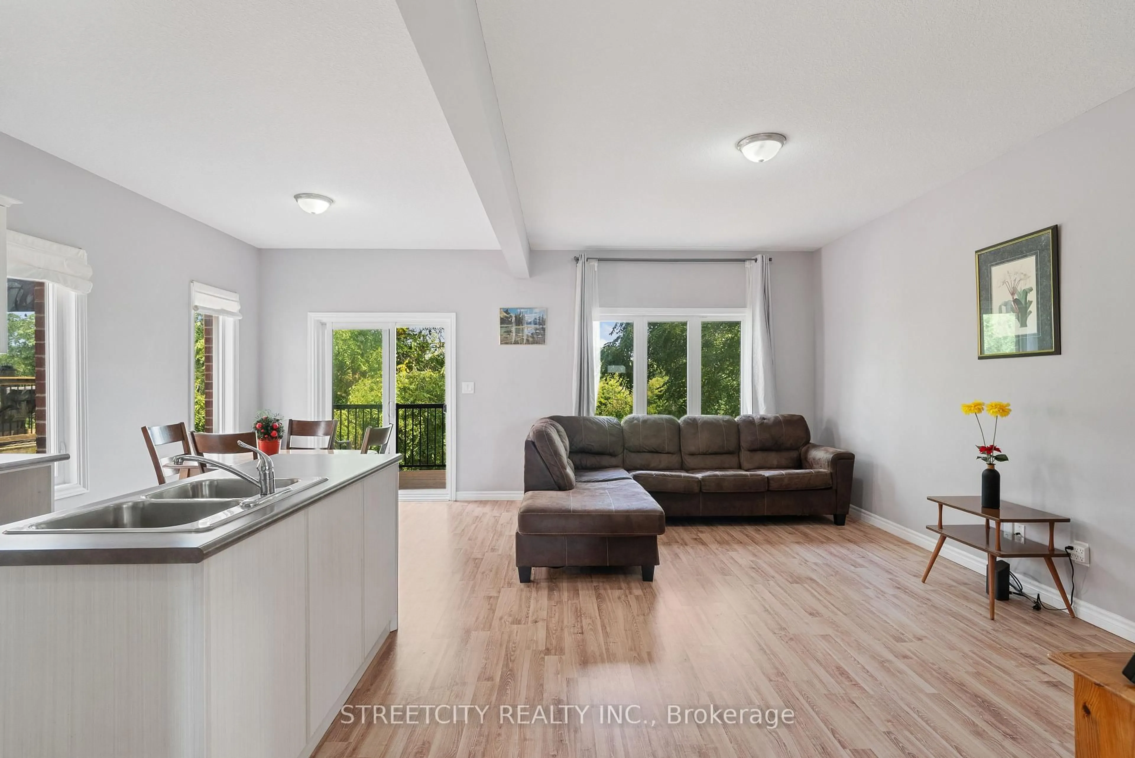 Open concept kitchen, unknown for 69 Yvonne Cres, London South Ontario N5Z 0A5