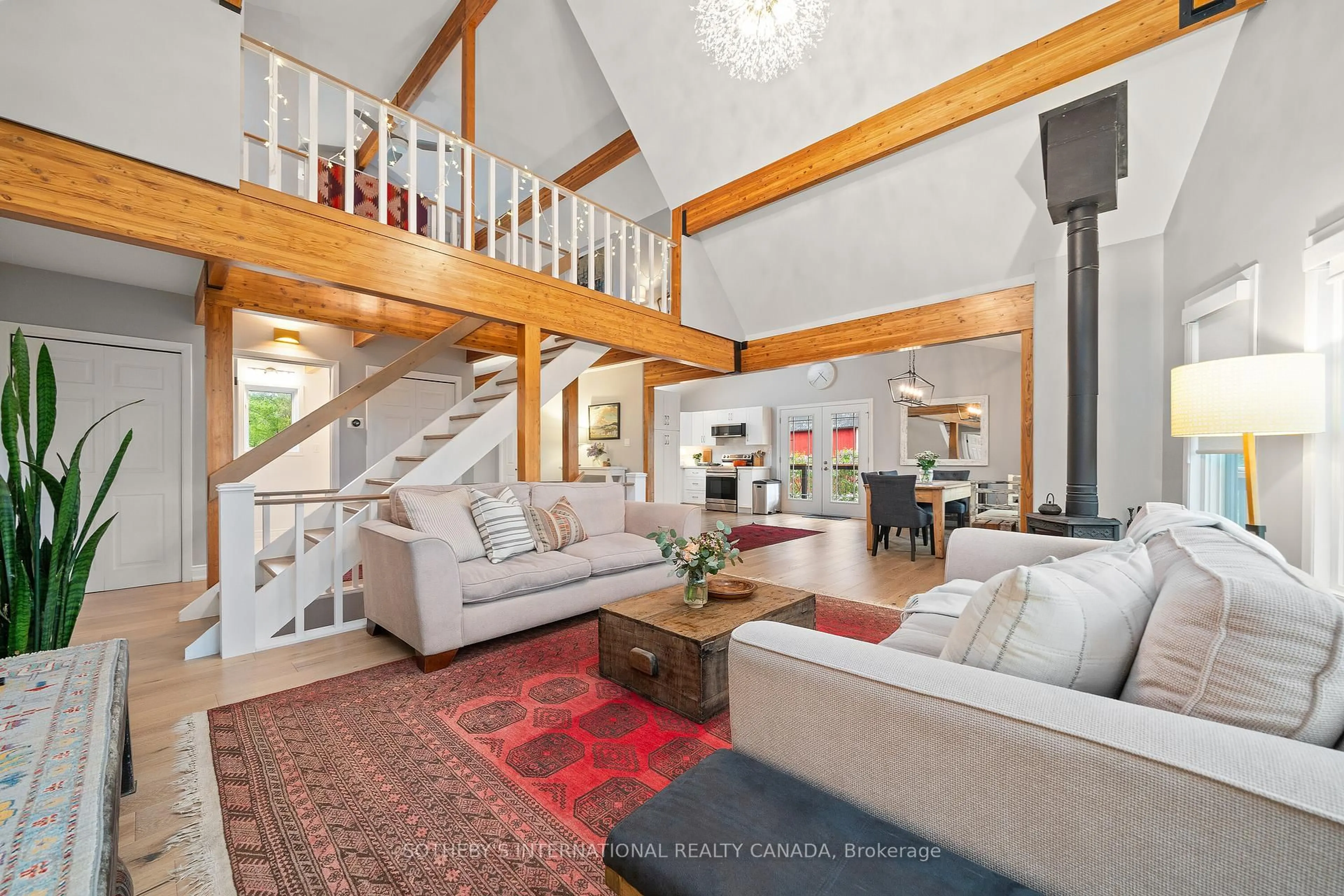 Living room with furniture, unknown for 2965 Centre Line Rd, Limoges Ontario K0K 2M0