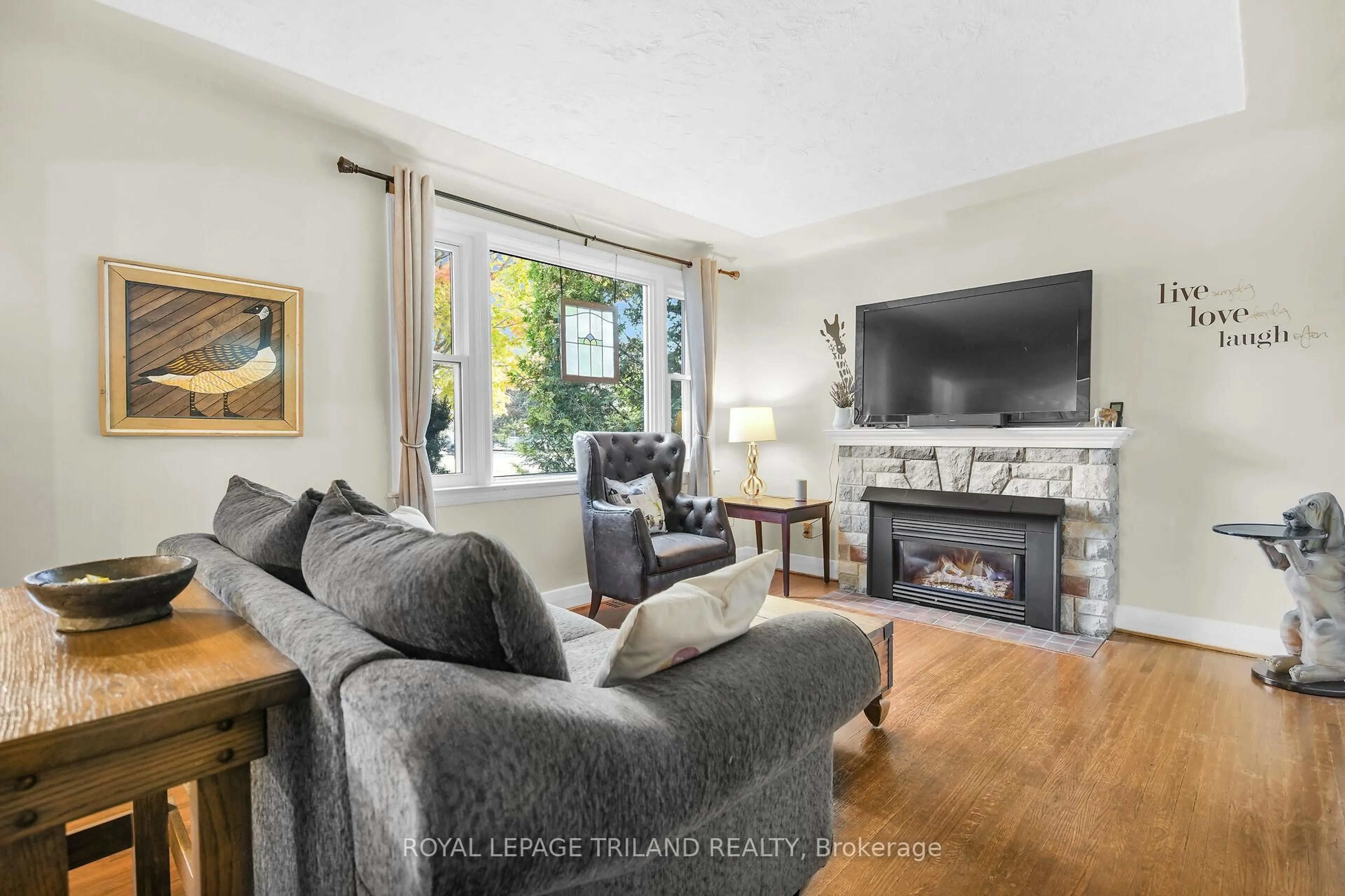 Living room with furniture, unknown for 65 Broadway Ave, London South Ontario N6P 1A9