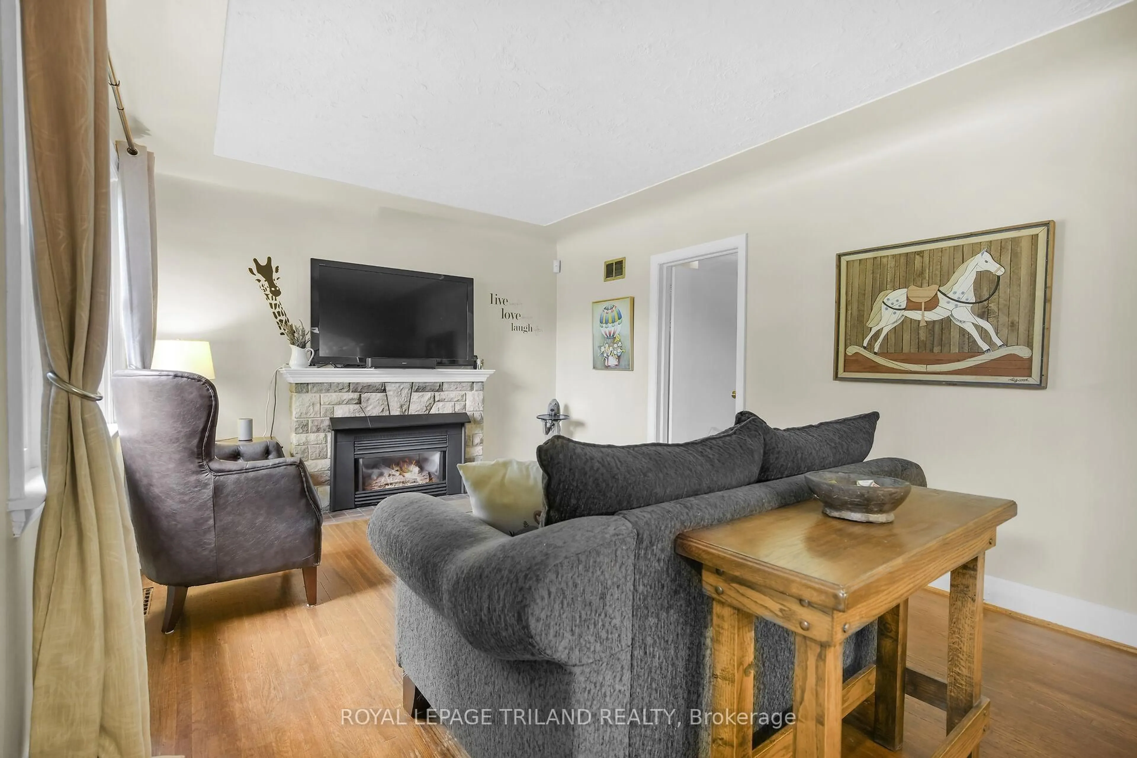 Living room with furniture, unknown for 65 Broadway Ave, London South Ontario N6P 1A9