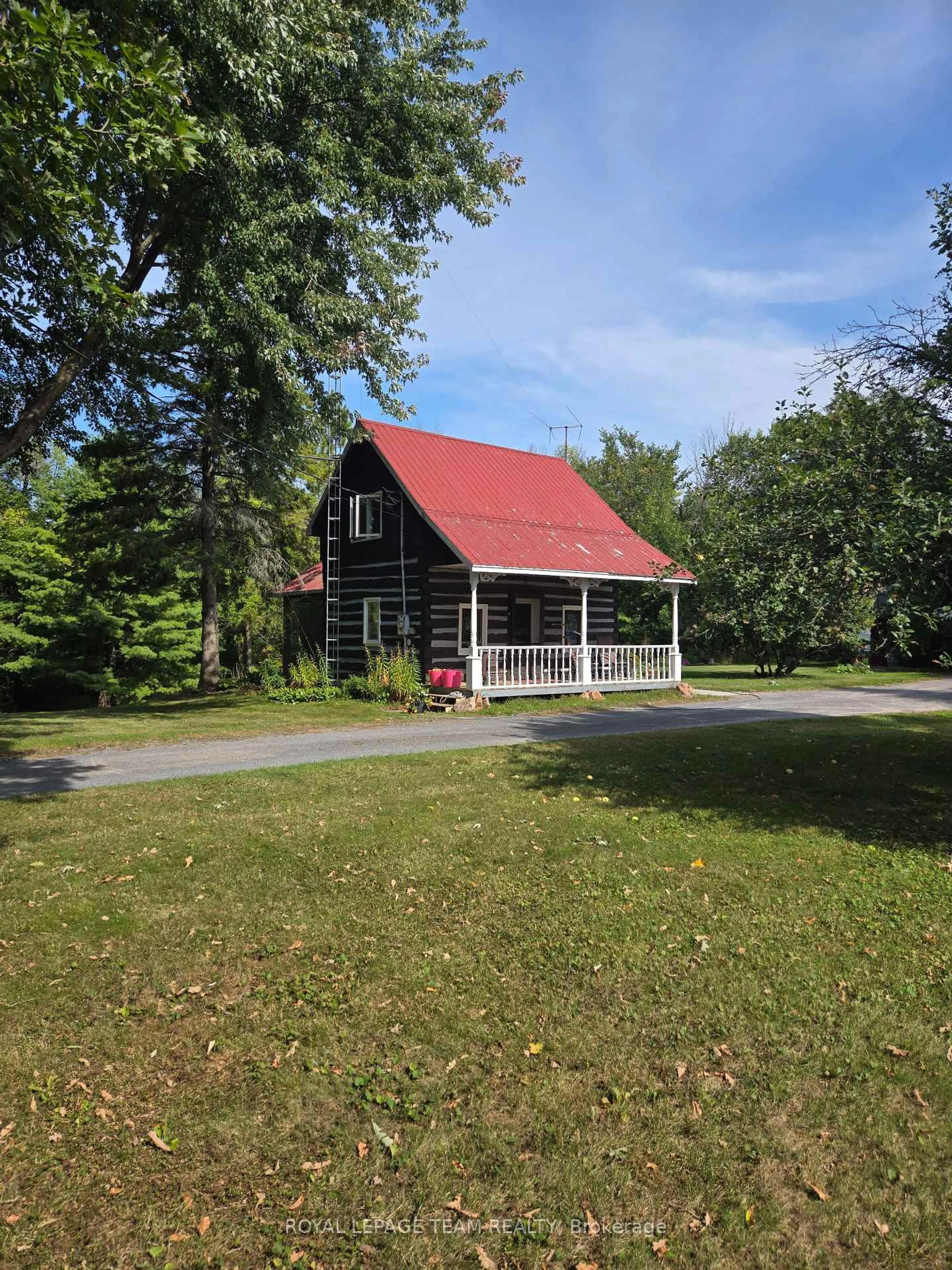A pic from outside/outdoor area/front of a property/back of a property/a pic from drone, unknown for 2828 Con.10, Pakenham Ontario K0A 2X0