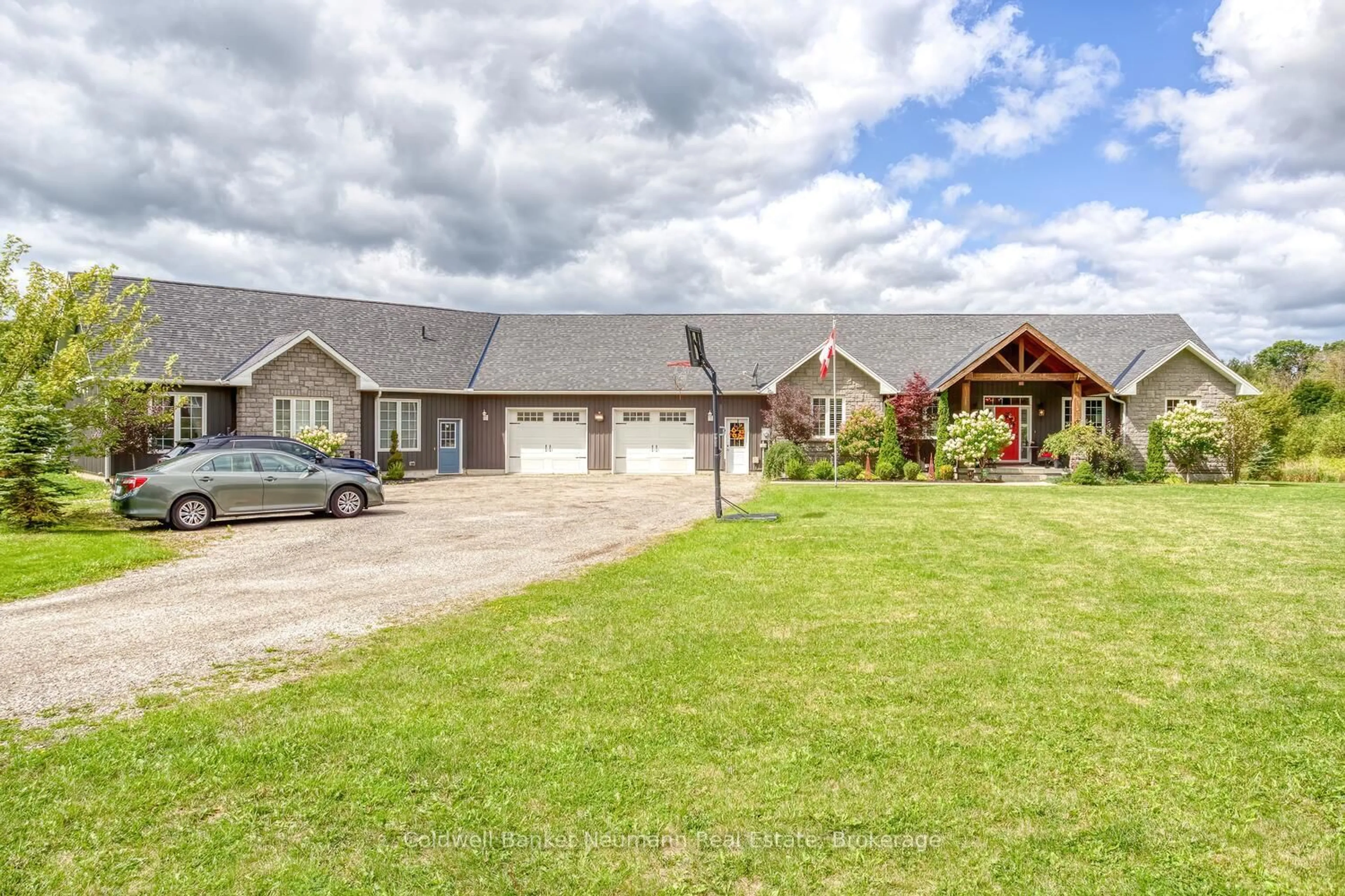 A pic from outside/outdoor area/front of a property/back of a property/a pic from drone, street for 178 Frederick St, Wellington North Ontario N0G 1A0