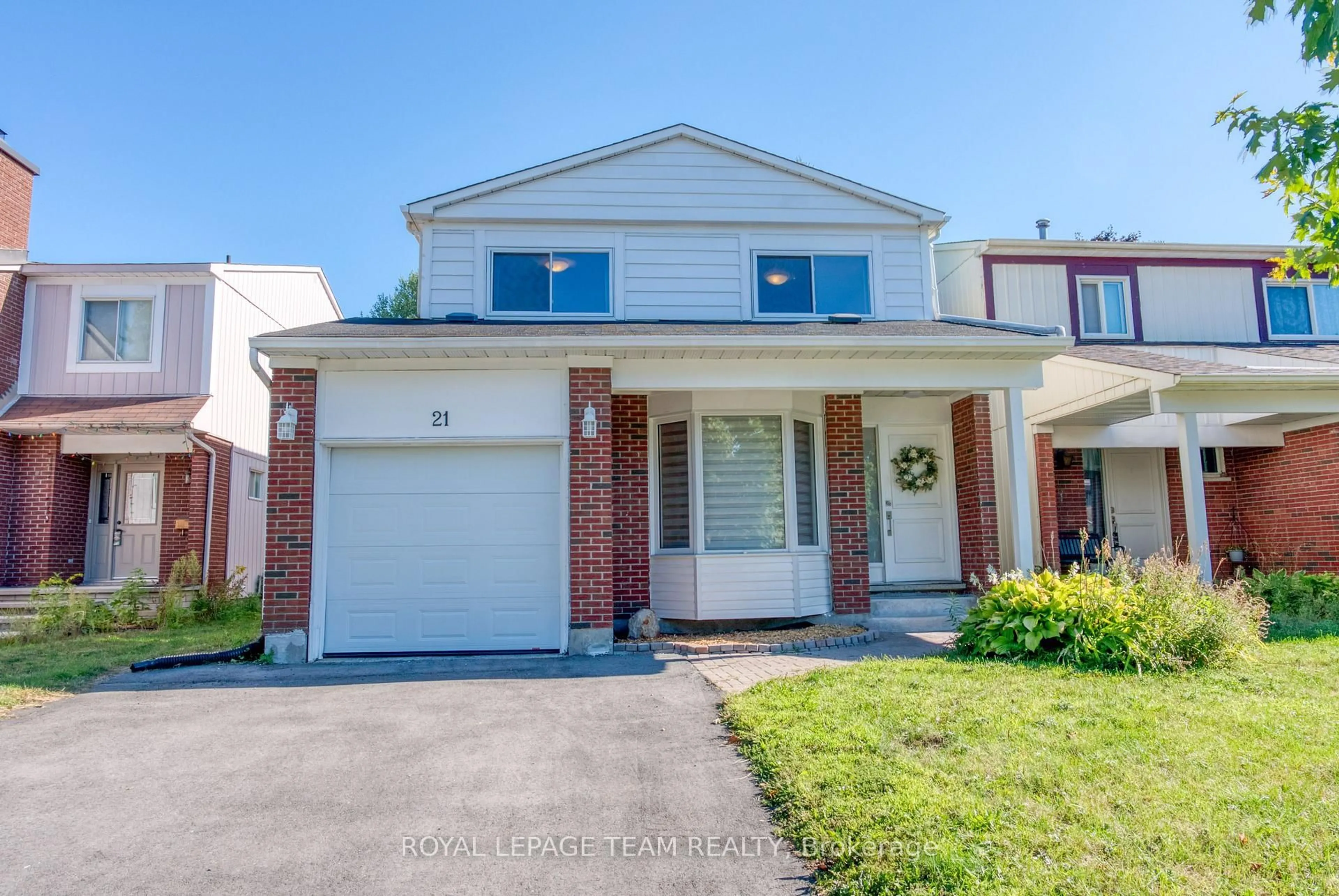 Home with brick exterior material, street for 21 Equestrian Dr, Ottawa Ontario K2M 1B8