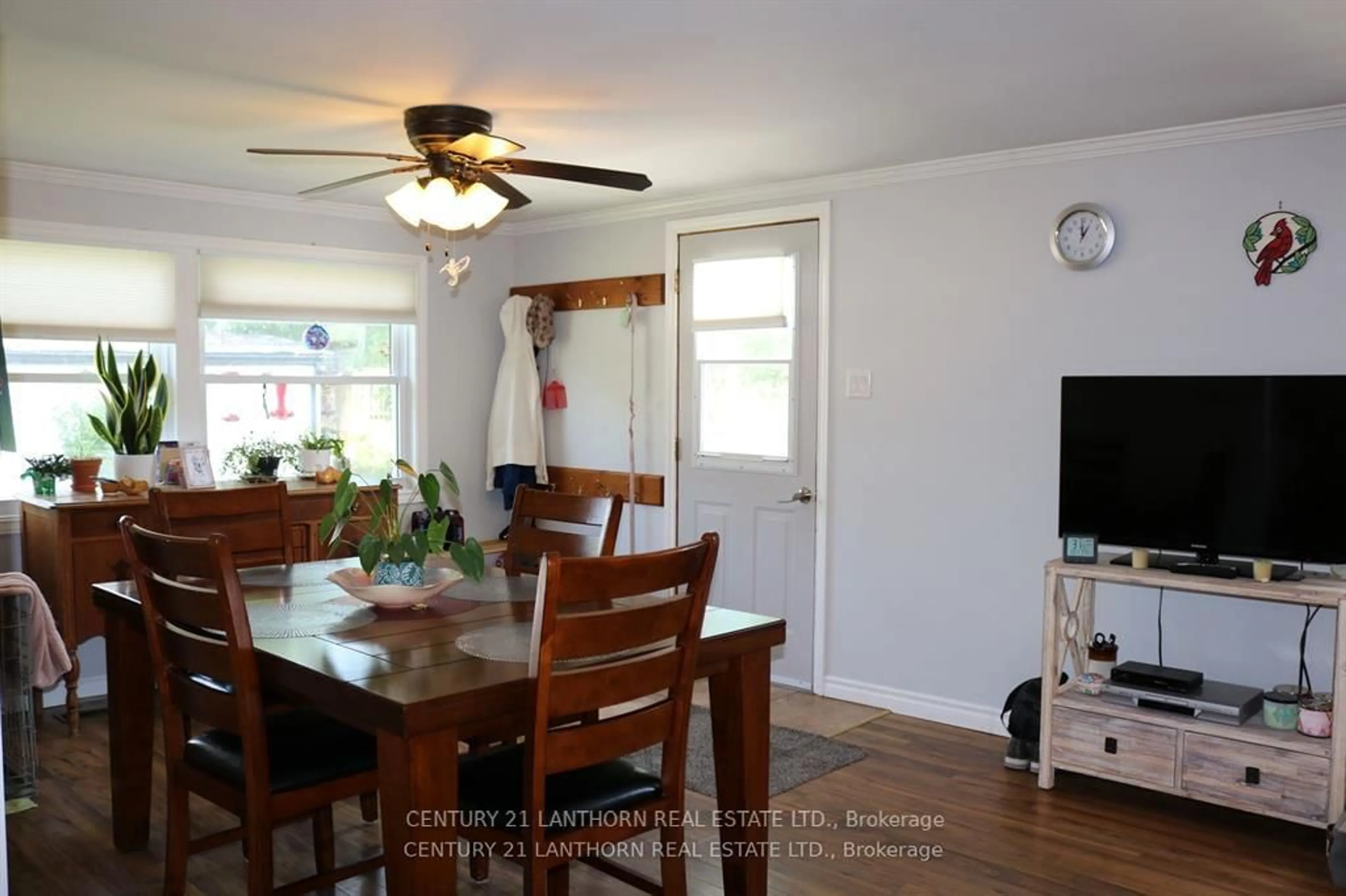 Dining room, wood/laminate floor for 13 St Philip St, Prince Edward County Ontario K0K 2P0
