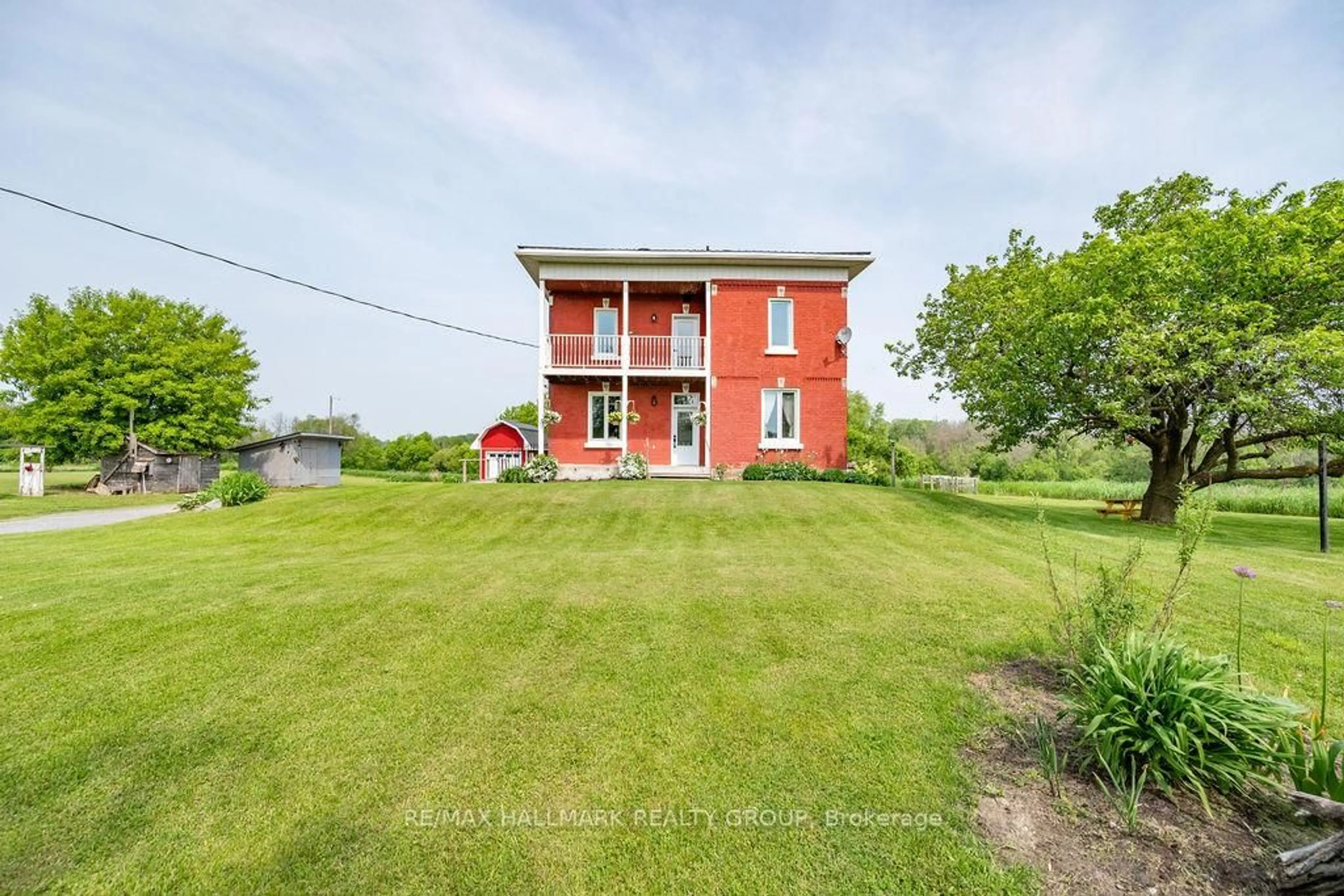 A pic from outside/outdoor area/front of a property/back of a property/a pic from drone, building for 1285 Foresters Falls Rd, Cobden Ontario K0J 1K0