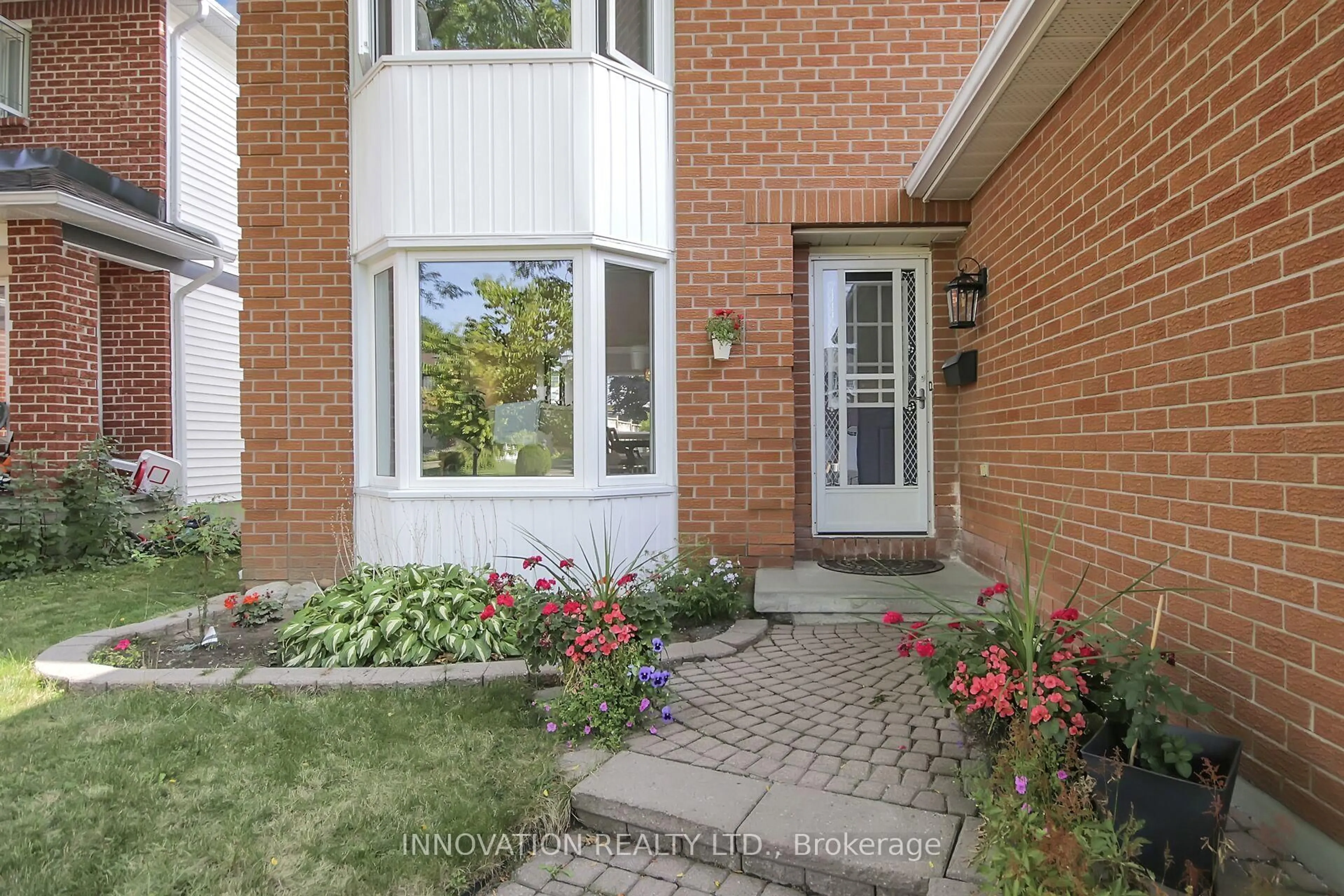 Unknown for 76 Chickasaw Cres, Kanata Ontario K2M 1M7