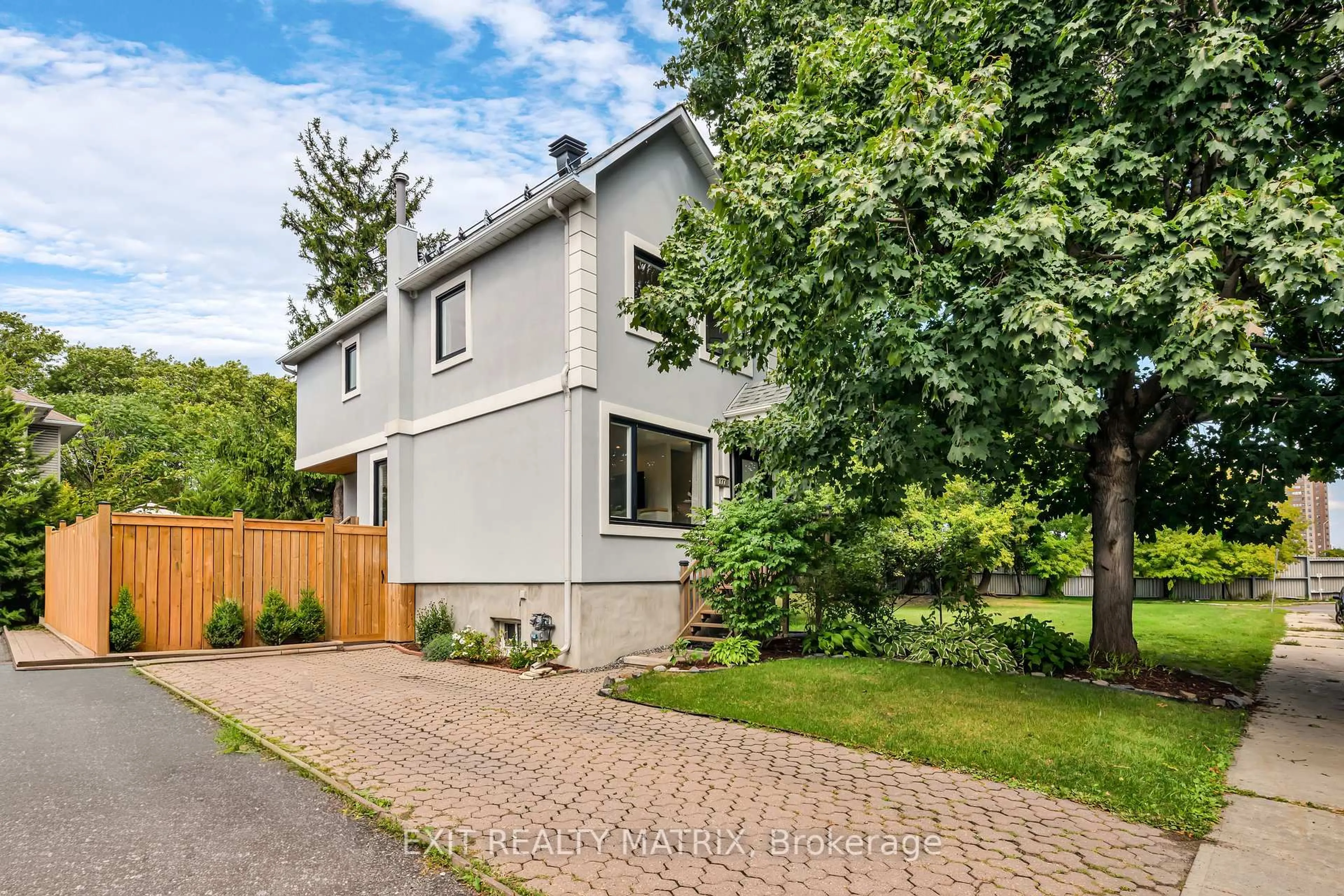 Home with brick exterior material, street for 177 Hawthorne Ave, Ottawa Ontario K1S 0B4