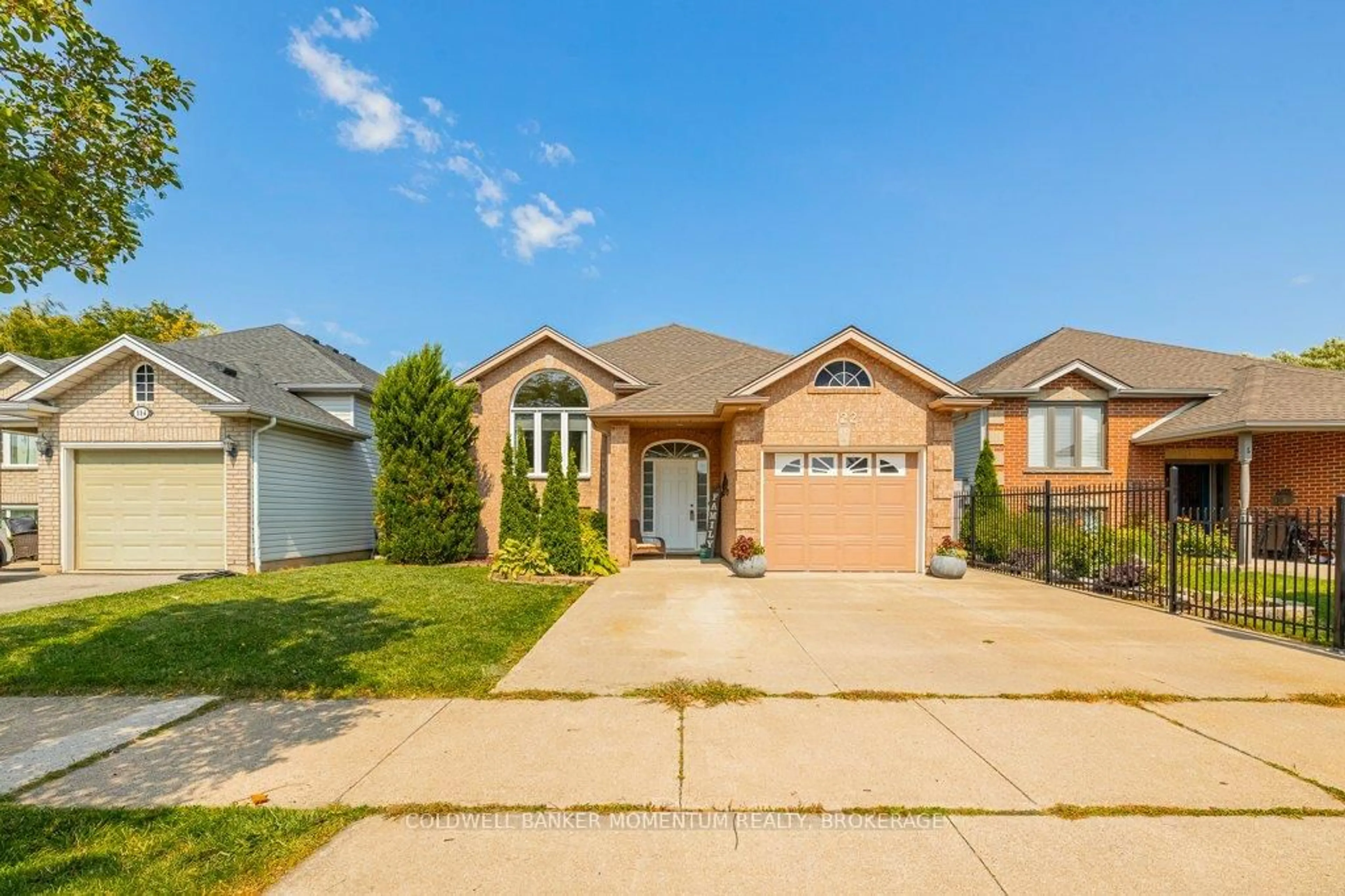 Home with brick exterior material, street for 122 Gretel Dr, Welland Ontario L3C 7H5