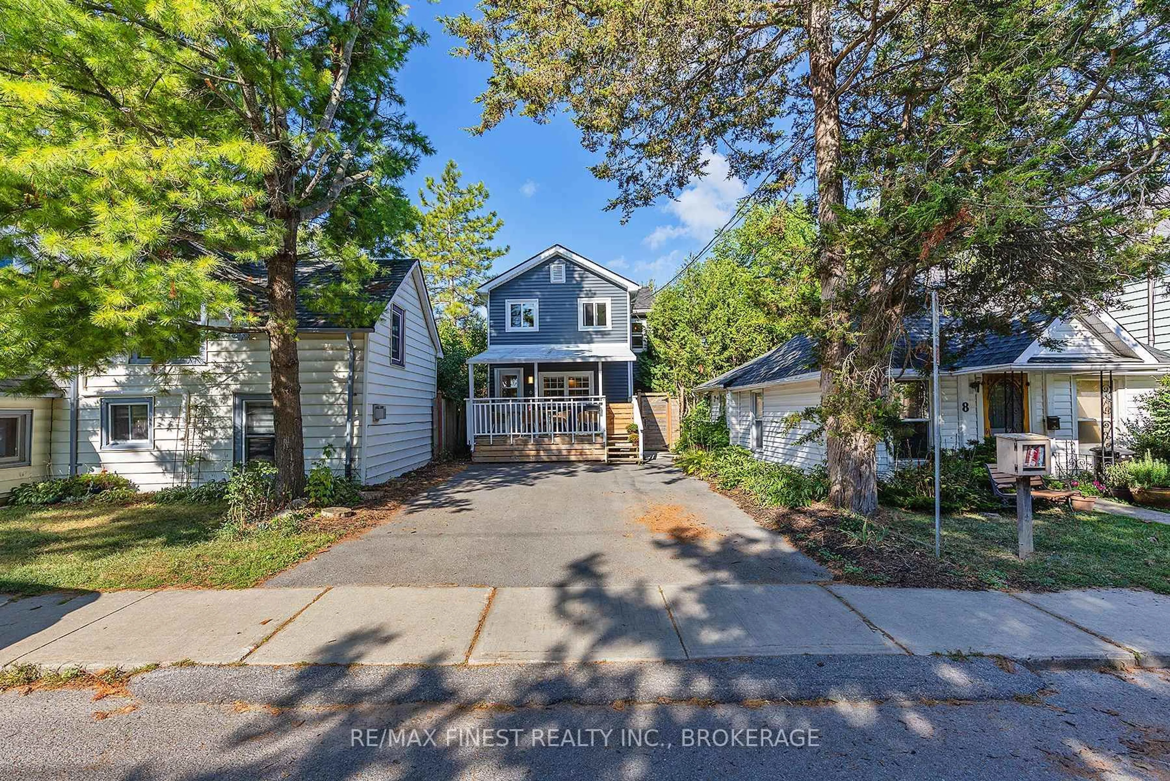 A pic from outside/outdoor area/front of a property/back of a property/a pic from drone, street for 6 Redan St, Kingston Ontario K7K 3N2