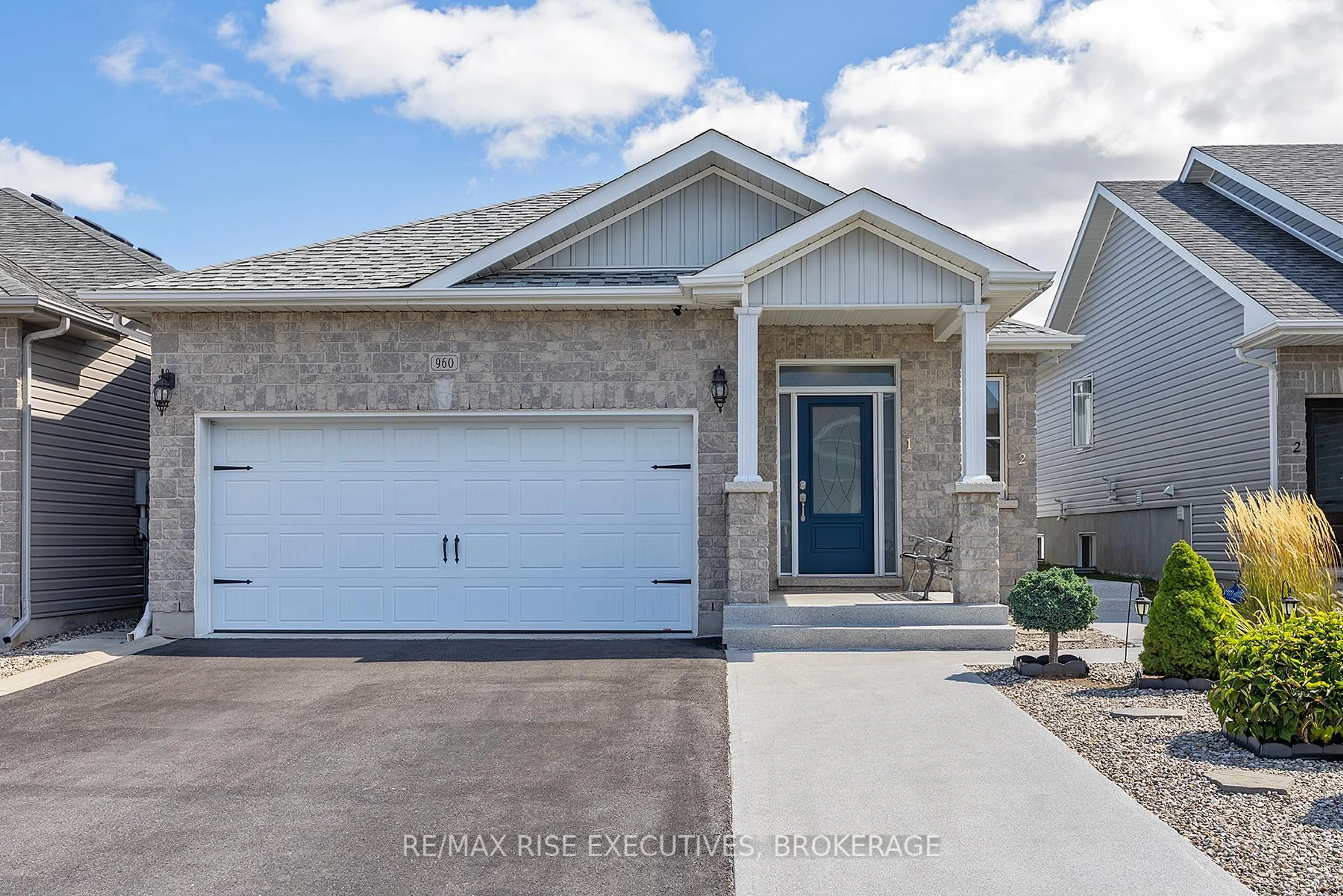 Unknown for 960 Edward Riley Dr, Kingston Ontario K7P 0J7