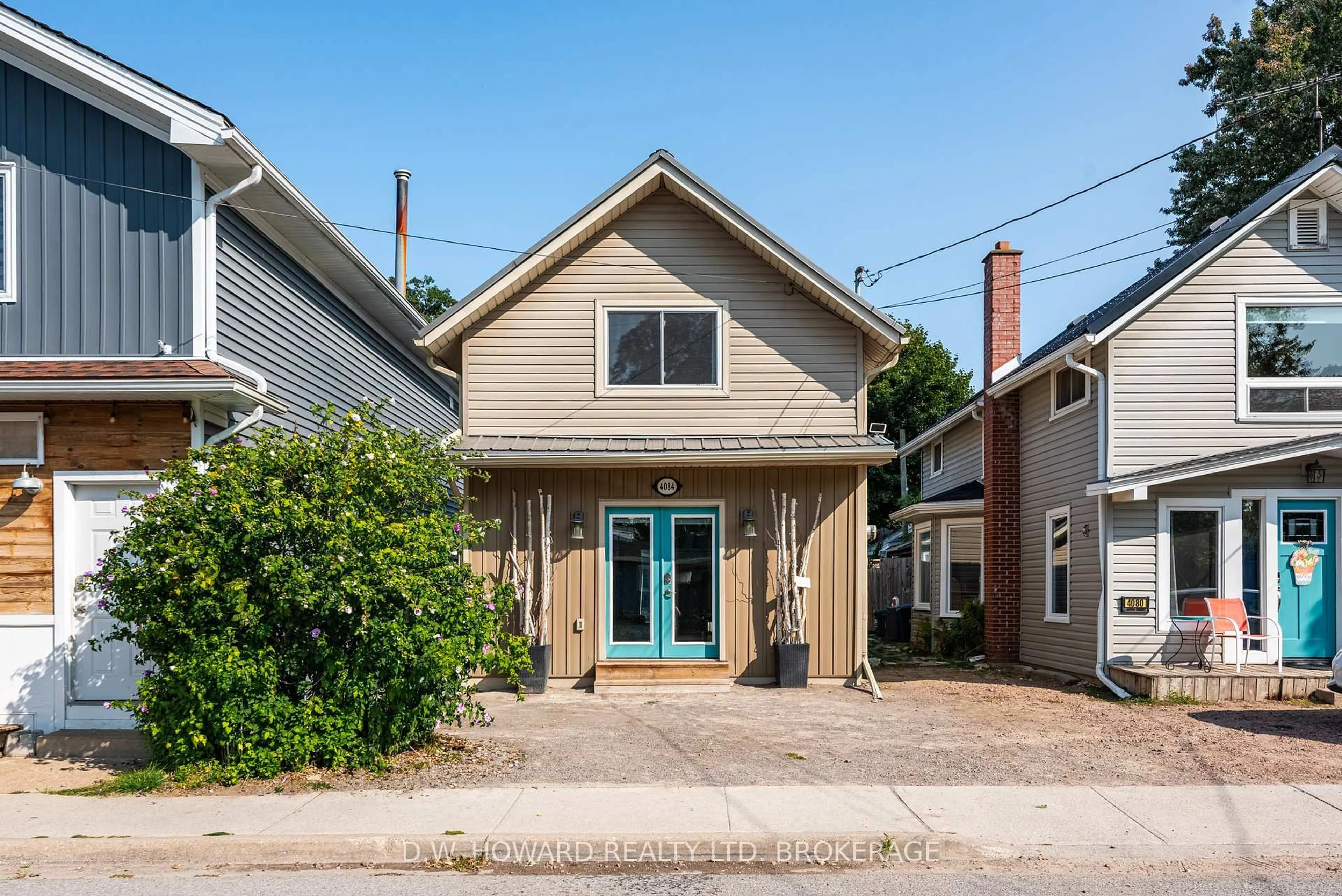 Home with brick exterior material, street for 4084 Erie Rd, Fort Erie Ontario L0S 1B0